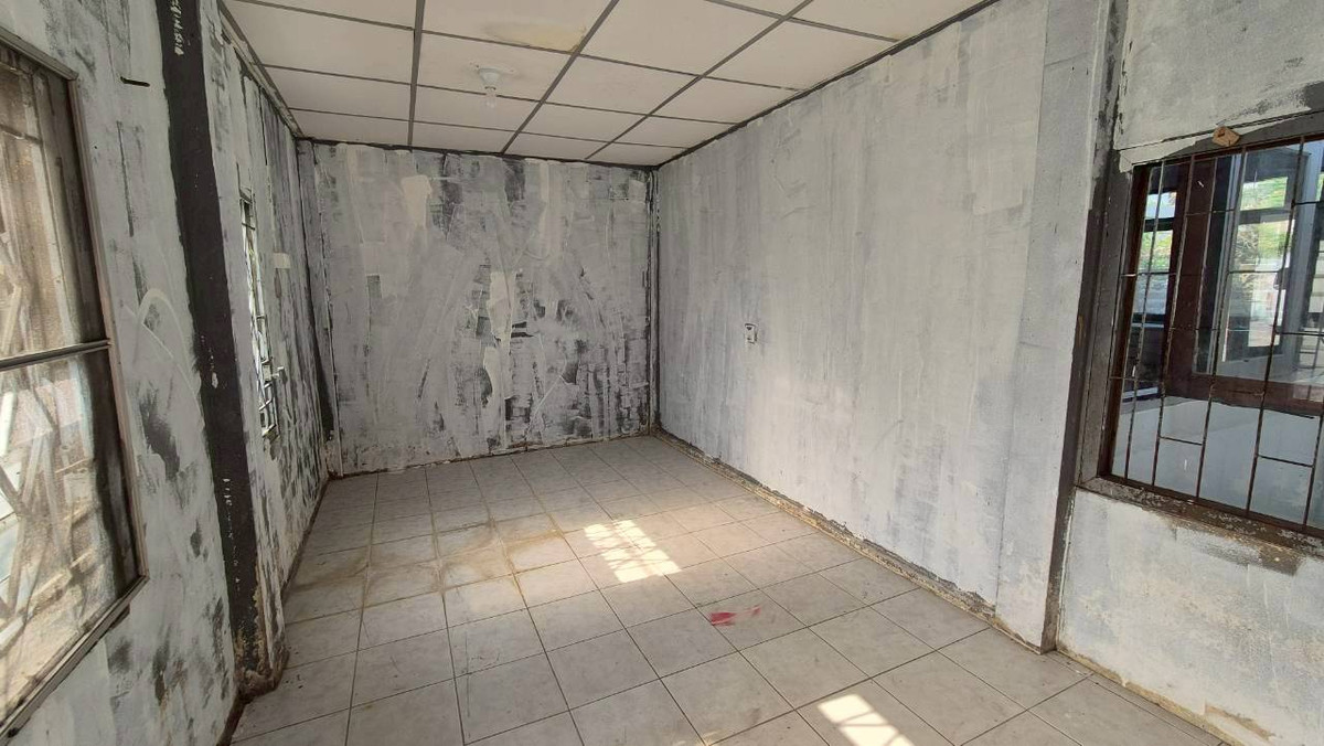 ให้เช่าบ้านเสรีไทย-นิด้า : ให้เช่าบ้านเดี่ยว 2 ชั้น เสรีไทย 57 - มีสวนข้างบ้านขนาดใหญ่