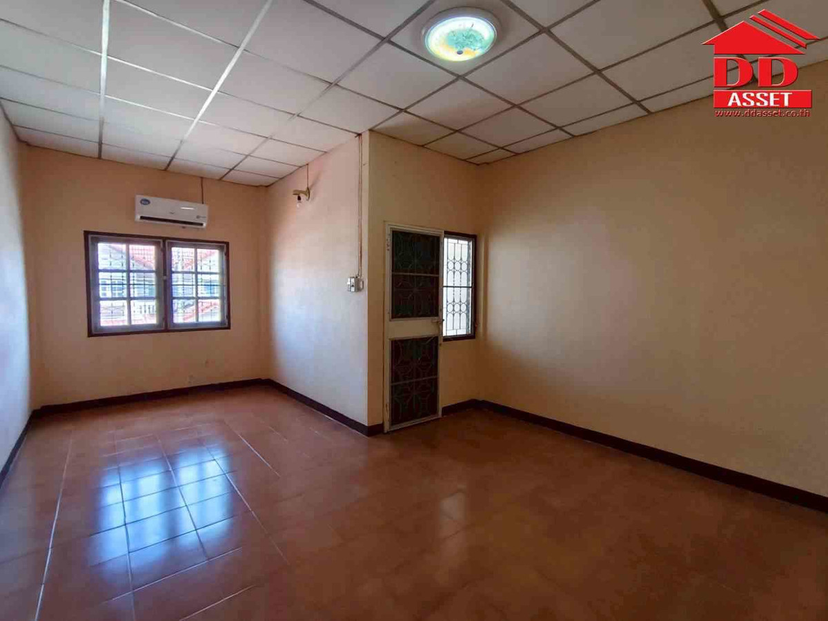 ขายทาวน์โฮมปทุมธานี รังสิต ธรรมศาสตร์ : ขายทาวน์เฮ้าส์ 2 ชั้น สวนทองวิลล่า7 ลำลูกกาคลอง 4 รหัสทรัพย์ : T8243