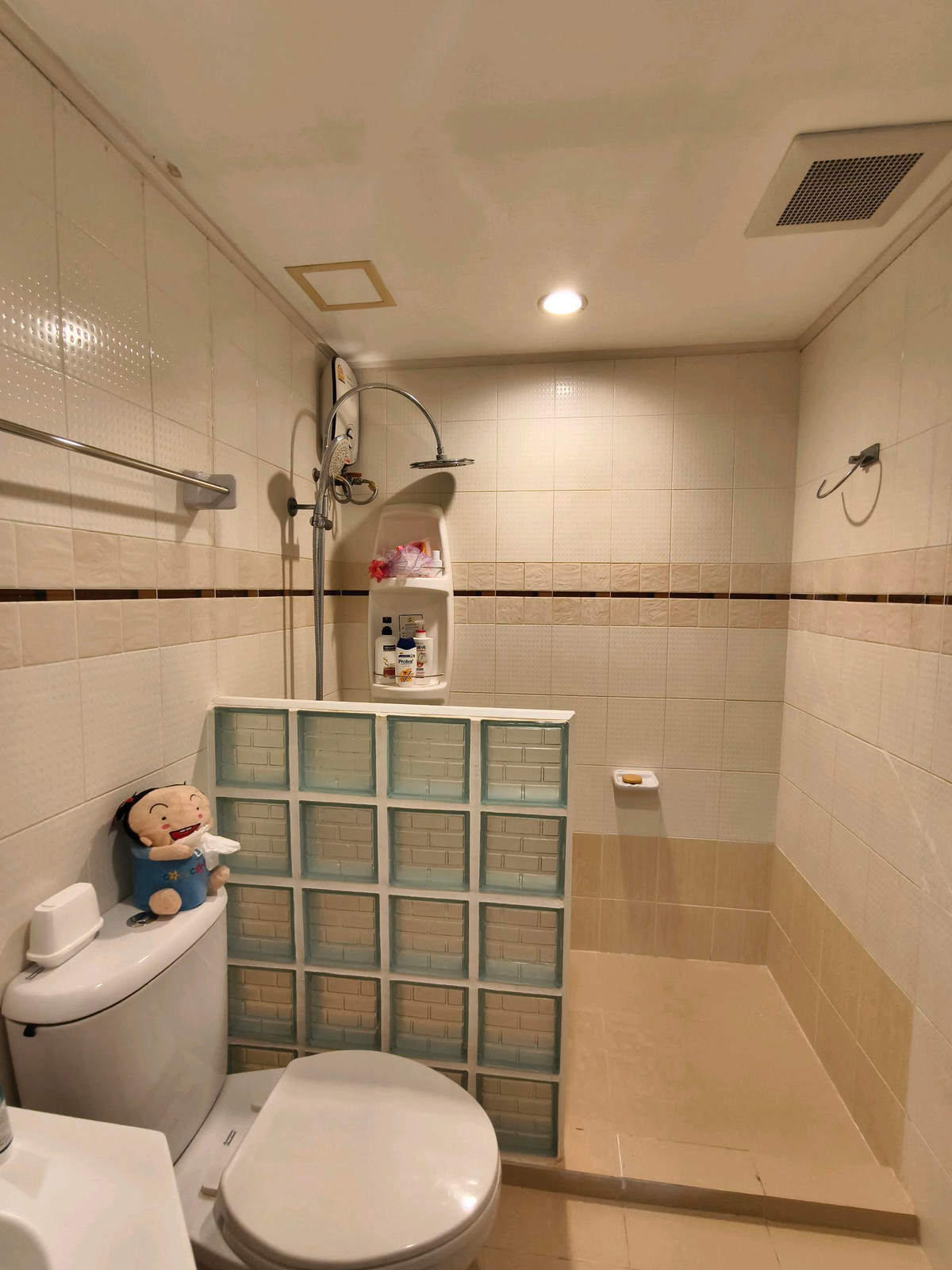 For SaleCondoSapankwai,Jatujak : Capital sale, corner condo, 2 bedrooms, 65 sq m, Lumpini Place Phahon - Saphan Khwai, 7th floor, east side!