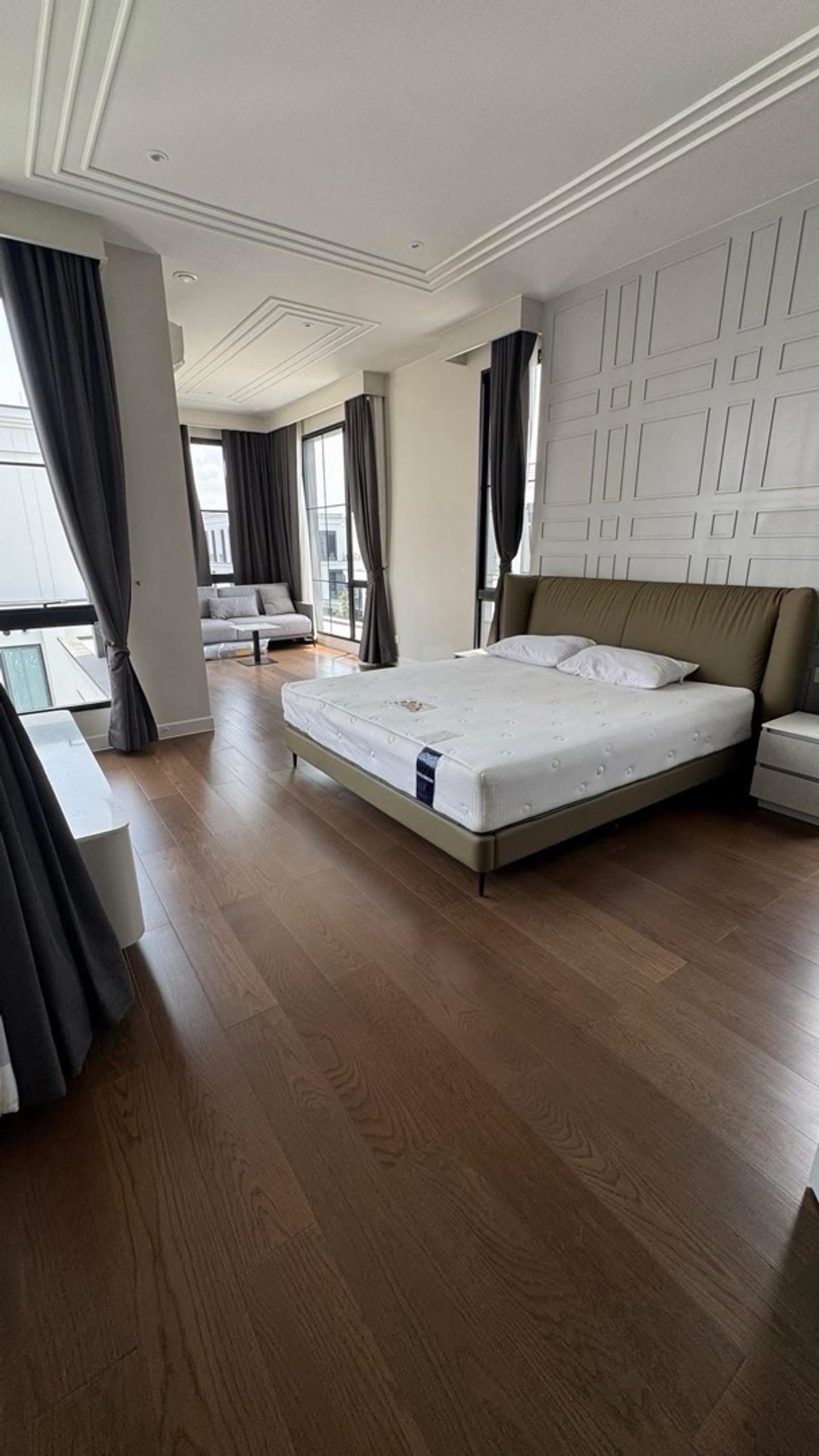 ให้เช่าบ้านพัฒนาการ ศรีนครินทร์ : ให้เช่าบ้านเดี่ยวหรู พร้อมสระว่ายน้ำส่วนตัวและลิฟต์ ย่านกรุงเทพกรีฑา บ้านใหม่ ใกล้โรงเรียนนานาชาติ