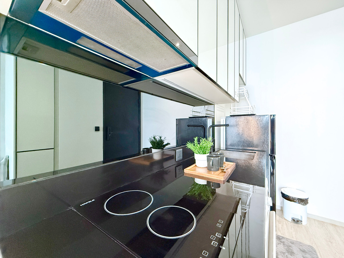 ให้เช่าคอนโดวงเวียนใหญ่ เจริญนคร : 🚀 Chapter เจริญนคร - 49ตรม. 2นอน1น้ำ แต่งใหม่ ฟรีแม่บ้าน และ Wifi 092-545-6151 (ทีม)