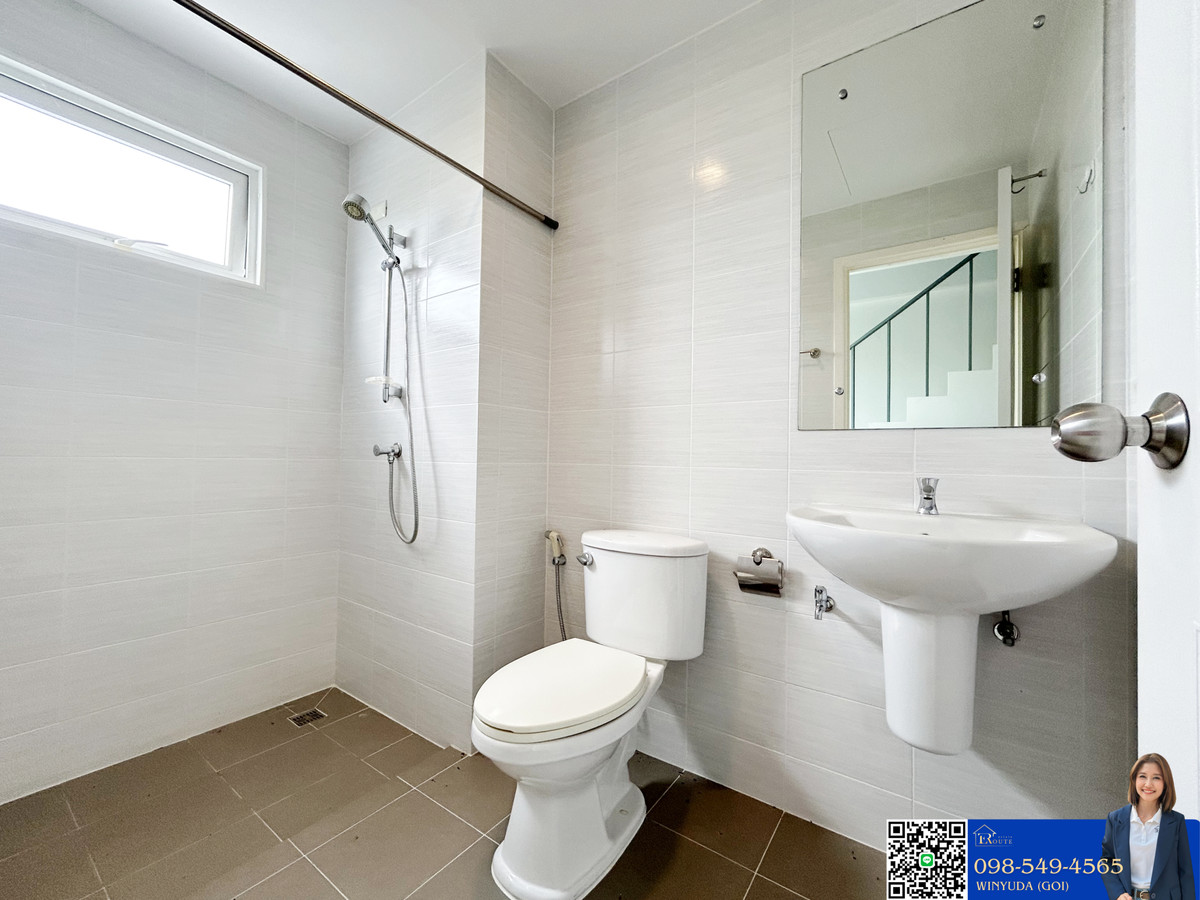 ขายอาคารพาณิชย์แจ้งวัฒนะ เมืองทอง : โฮมออฟฟิศ 3.5 ชั้น เมทโทร บิซทาวน์ แจ้งวัฒนะ 2 ติดถนนหอการค้าไทย อาคารพักอาศัยและทำธุรกิจ ร้านค้า