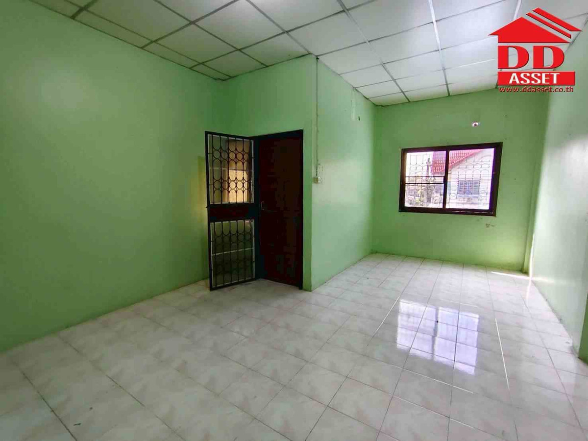 ขายทาวน์โฮมปทุมธานี รังสิต ธรรมศาสตร์ : ขายทาวน์เฮ้าส์ 2 ชั้น สวนทองวิลล่า 7 ลำลูกกาคลอง 4  รหัสทรัพย์ : T8242