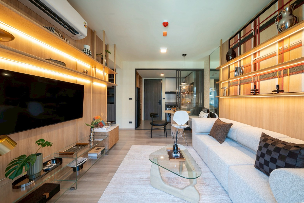 For SaleCondoKasetsart, Ratchayothin : 🎉 Secret Deal! Lowest Price! 🎉 Chapter One More Kaset — spacious units in a prime location near Kasetsart University and the BTS. Guaranteed best price! 💯  📱 092-808-8899