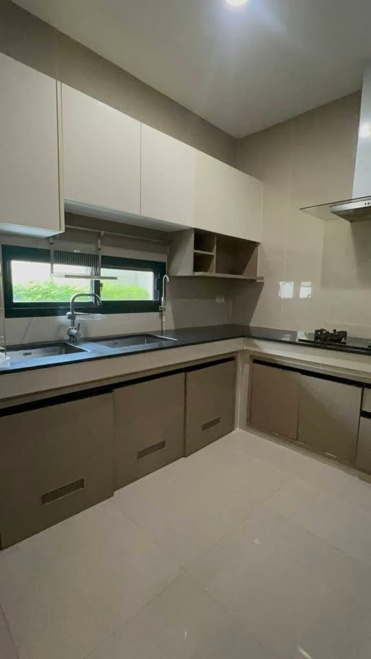 ให้เช่าบ้านปิ่นเกล้า จรัญสนิทวงศ์ : ปล่อยเช่าบ้านเดี่ยว2ชั้น เศรษฐสิริ จรัญ-ปิ่นเกล้า หลังมุม แต่งสวย พร้อมอยู่ 