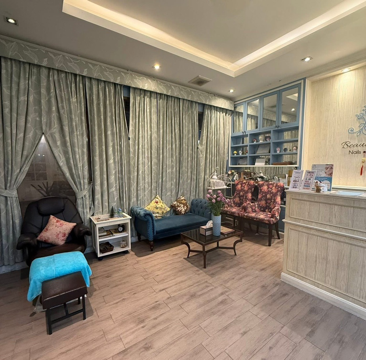 เซ้งร้านค้า/ตลาดนัดปิ่นเกล้า จรัญสนิทวงศ์ : เซ้งร้านทำเล็บ + สปา-นวด ราชพฤกษ์ เปิดมา 9 ปี ลูกค้าประจำแน่น  ในโครงการ Food Villa ราชพฤกษ์