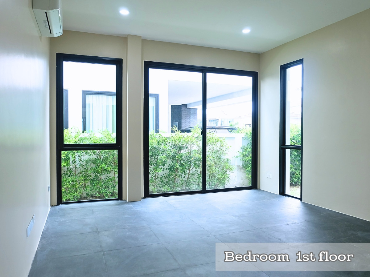 For SaleHousePattaya, Bangsaen, Chonburi : Casaluna Mesto 💰 Special price 🔴 19,000,000 baht (usually 24,000,000 baht) ✅ New house, never occupied. On the best location Only 900 meters from Central Chonburi.