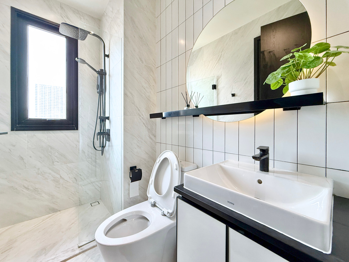 ให้เช่าคอนโดวงเวียนใหญ่ เจริญนคร : 🚀 Chapter เจริญนคร - 49ตรม. 2นอน1น้ำ แต่งใหม่ ฟรีแม่บ้าน และ Wifi 092-545-6151 (ทีม)