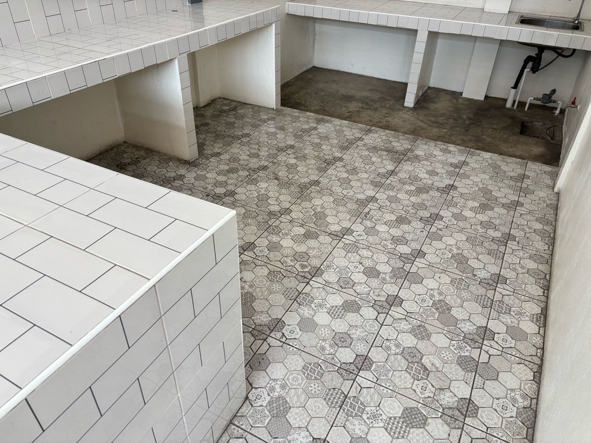 For RentRetail SpaceOnnut, Udomsuk : 🍜✨ Food Stall Space for Rent in a Mall Area in Central On Nut ✨🍜
9,000THB/month