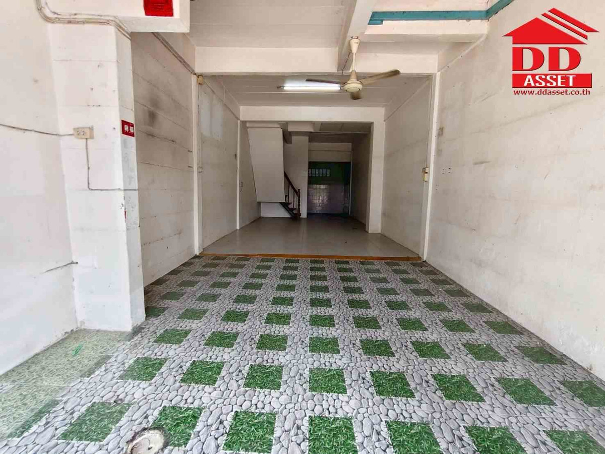 ขายทาวน์โฮมปทุมธานี รังสิต ธรรมศาสตร์ : ขายทาวน์เฮ้าส์ 2 ชั้น สวนทองวิลล่า 7 ลำลูกกาคลอง 4  รหัสทรัพย์ : T8242