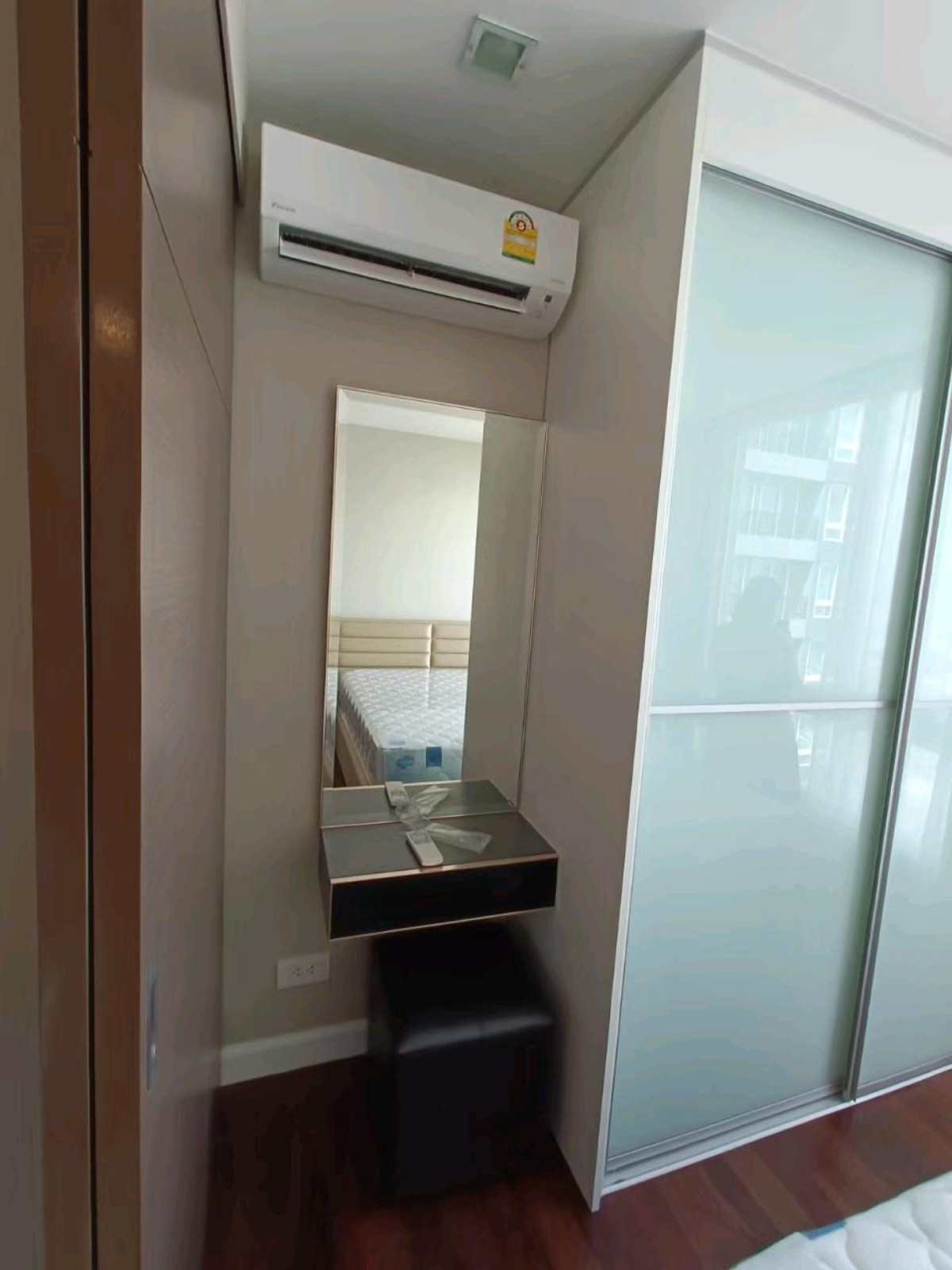 ให้เช่าคอนโดสมุทรปราการ สำโรง : ให้เช่าคอนโด🌆 The Metropolis สำโรง อินเตอร์เชนจ์ 📍 ใกล้ BTS สำโรง 