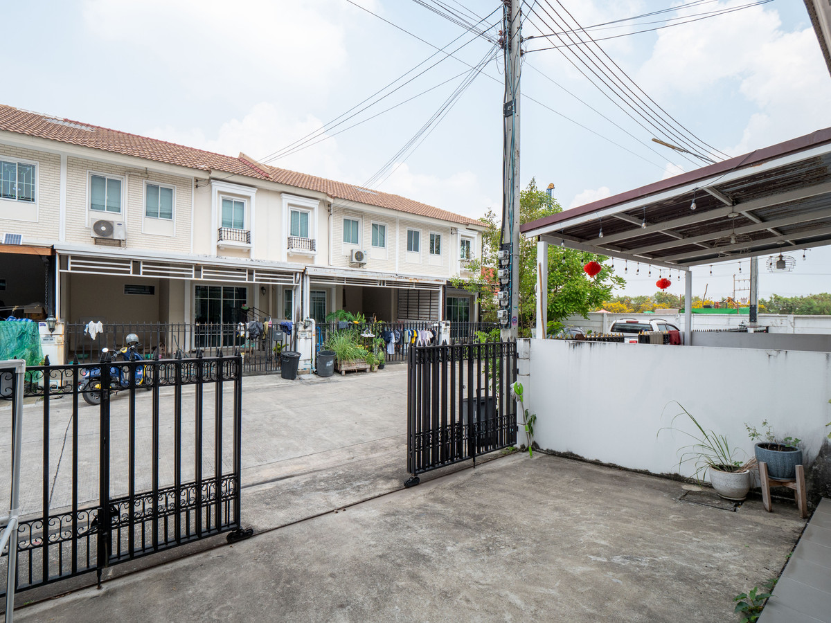 ขายทาวน์โฮมมหาชัย สมุทรสาคร : #ขายพฤกษาวิลล์104 #ขายทาวน์เฮ้าส์ #ราคาดีที่สุดในโครงการ 1.75 ล้าน หมู่บ้านพฤกษาวิลล์ 104 พุทธสาคร กระทุ่มแบน สมุทรสาคร