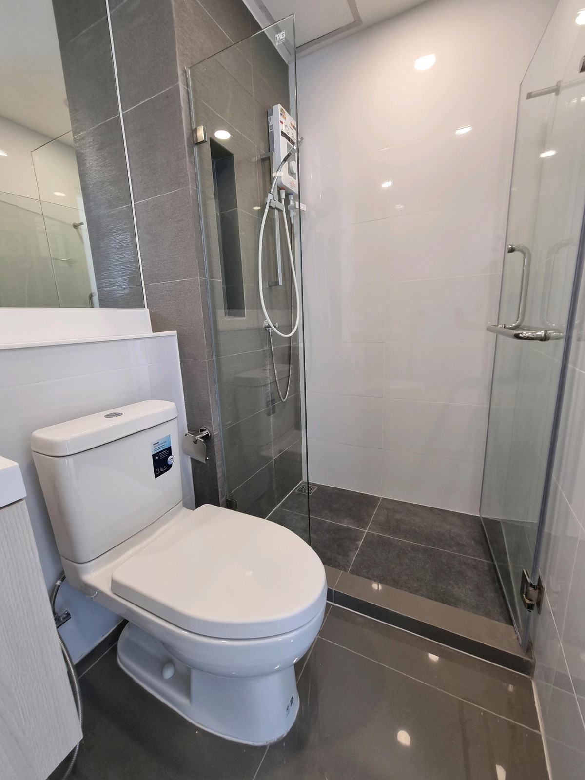 For RentCondoBang Sue, Wong Sawang, Tao Pun : 🔥For Rent Now!🔥 The Clef Riverine Chao Phraya - Wong Sawang. Beautiful room, fully furnished, Chao Phraya river view, near MRT, ready to move in immediately.