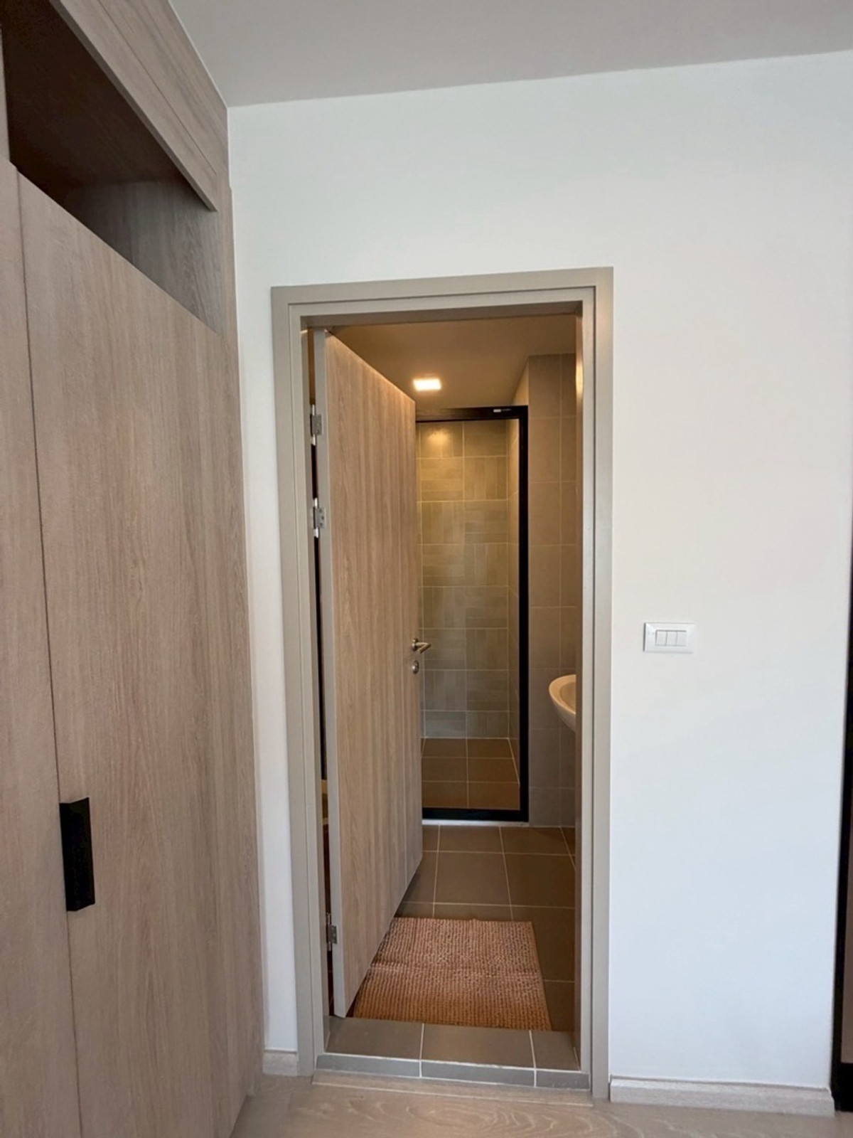 For SaleCondoPathum Thani,Rangsit, Thammasat : 🏢 dcondo Vivid Rangsit suitable for both living and investing, renting out. 📍Studio size 25.24 sq m. 🛋 Fully decorated, move in immediately.