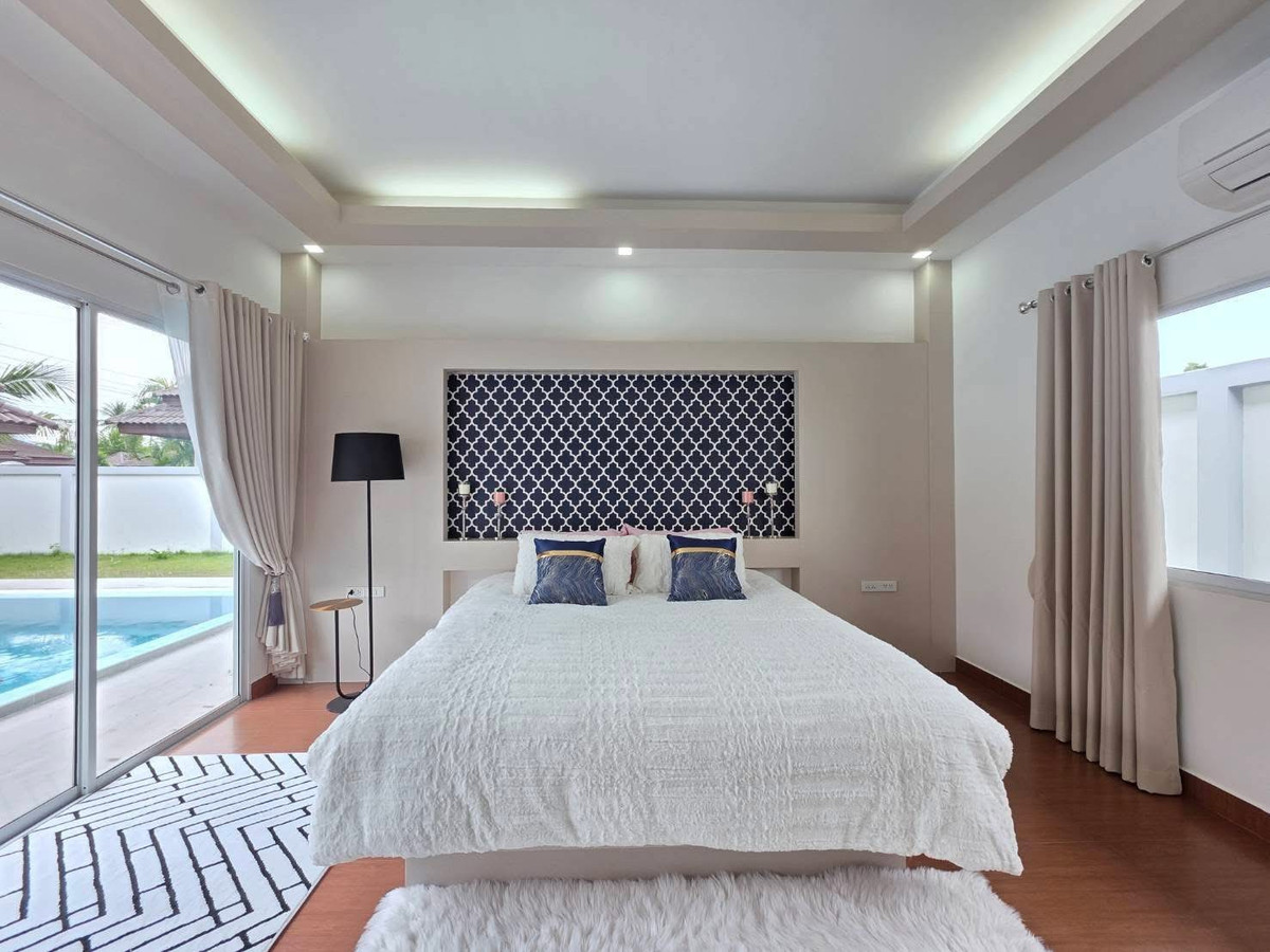 ขายพัทยา บางแสน ชลบุรี สัตหีบ : ขายพูลวิลล่าห้วยใหญ่ มีทั้งหมด 15 หลัง