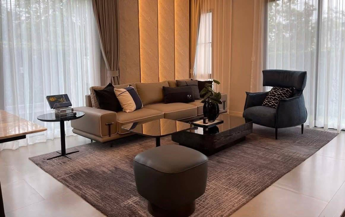 For RentHouseSamut Prakan,Samrong : 💥CP-10487💥 For rent: 2-story detached house in MANTANA Bangna km 15 project. 👉Add Line @rentbkk