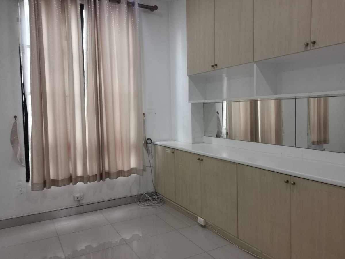 ให้เช่าทาวน์โฮมโชคชัย4 ลาดพร้าว71 : ให้เช่าโฮมออฟฟิศ ม.บ้านกลางเมือง เออร์บาเนี่ยน ลาดพร้าว – วังหิน ใจกลางลาดพร้าว เชื่อมต่อเมือง ใน 5 นาที คุณบี โทร 064-146-6445 (R005 AGBE)