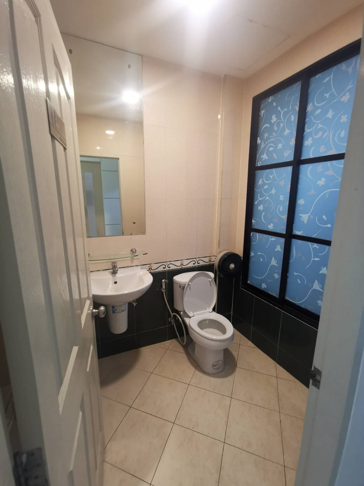 ให้เช่าทาวน์โฮมโชคชัย4 ลาดพร้าว71 : ให้เช่าโฮมออฟฟิศ ม.บ้านกลางเมือง เออร์บาเนี่ยน ลาดพร้าว – วังหิน ใจกลางลาดพร้าว เชื่อมต่อเมือง ใน 5 นาที คุณบี โทร 064-146-6445 (R005 AGBE)