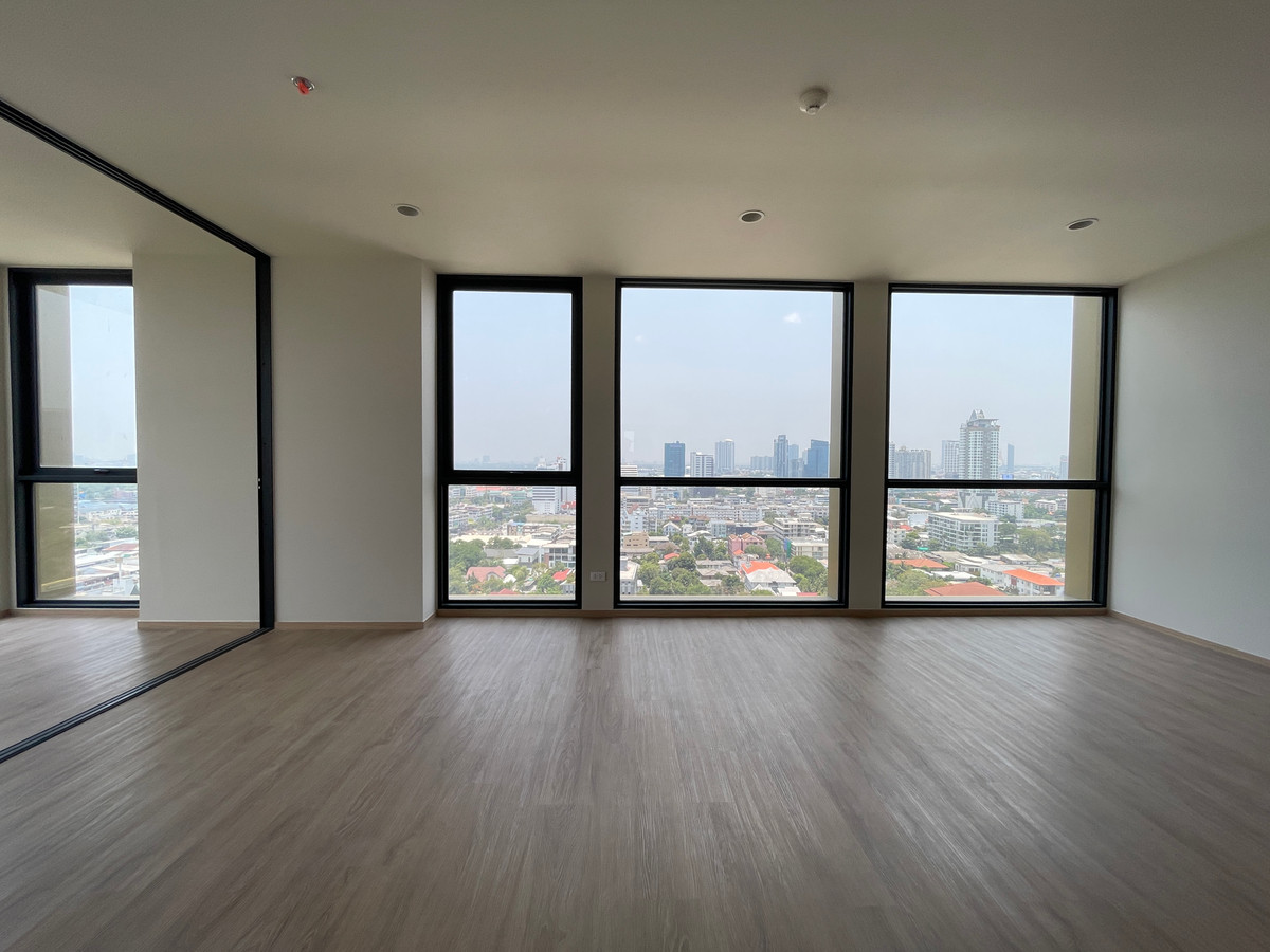 For SaleCondoSathorn, Narathiwat : [RARE UNIT] The Issara Sathorn 1BR Plus, 20th floor, north view, Market Place & Yen Akat @Chan-Sathorn Road Great value functions, 1 bedroom + 1 multi-purpose room, area 37.17 sq m, good high floor. Open city view on Nang Linchi-Rama 4 side.