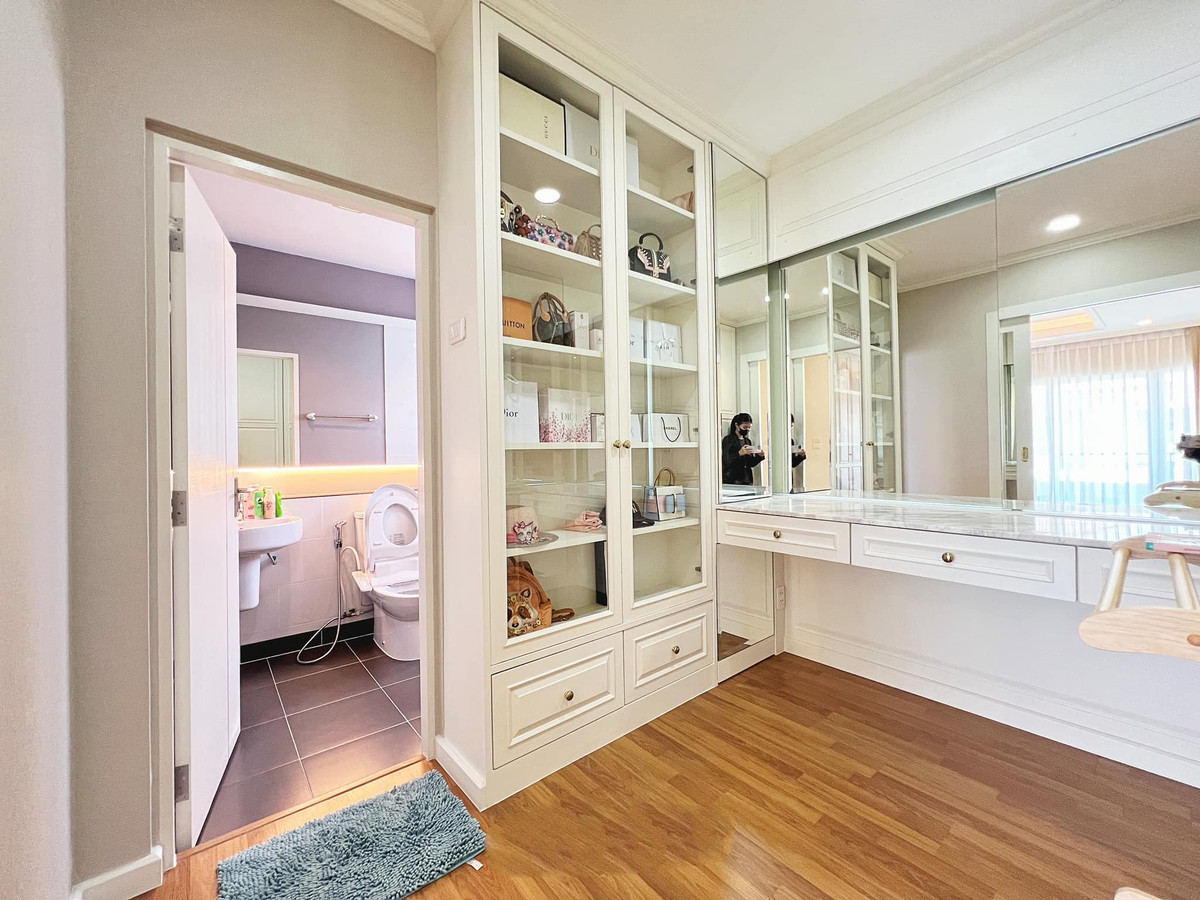 ขายบ้านพระราม 5 ราชพฤกษ์ บางกรวย : บ้านเดี่ยว คาซ่า พรีเมี่ยม ราชพฤกษ์-แจ้งวัฒนะ 55.6 ตร.ว. 3 นอน 3 น้ำ ตกแต่งพร้อมเข้าอยู่ ขายต่ำกว่าทุนที่ซื้อมา!!