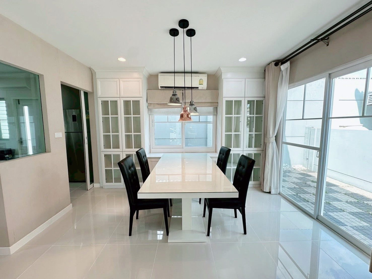 For RentHouseBangna, Bearing, Lasalle : Single house for rent, Chaiyaphruek Bangna KM.7, fully furnished, near Mega Bangna, only 600 m.