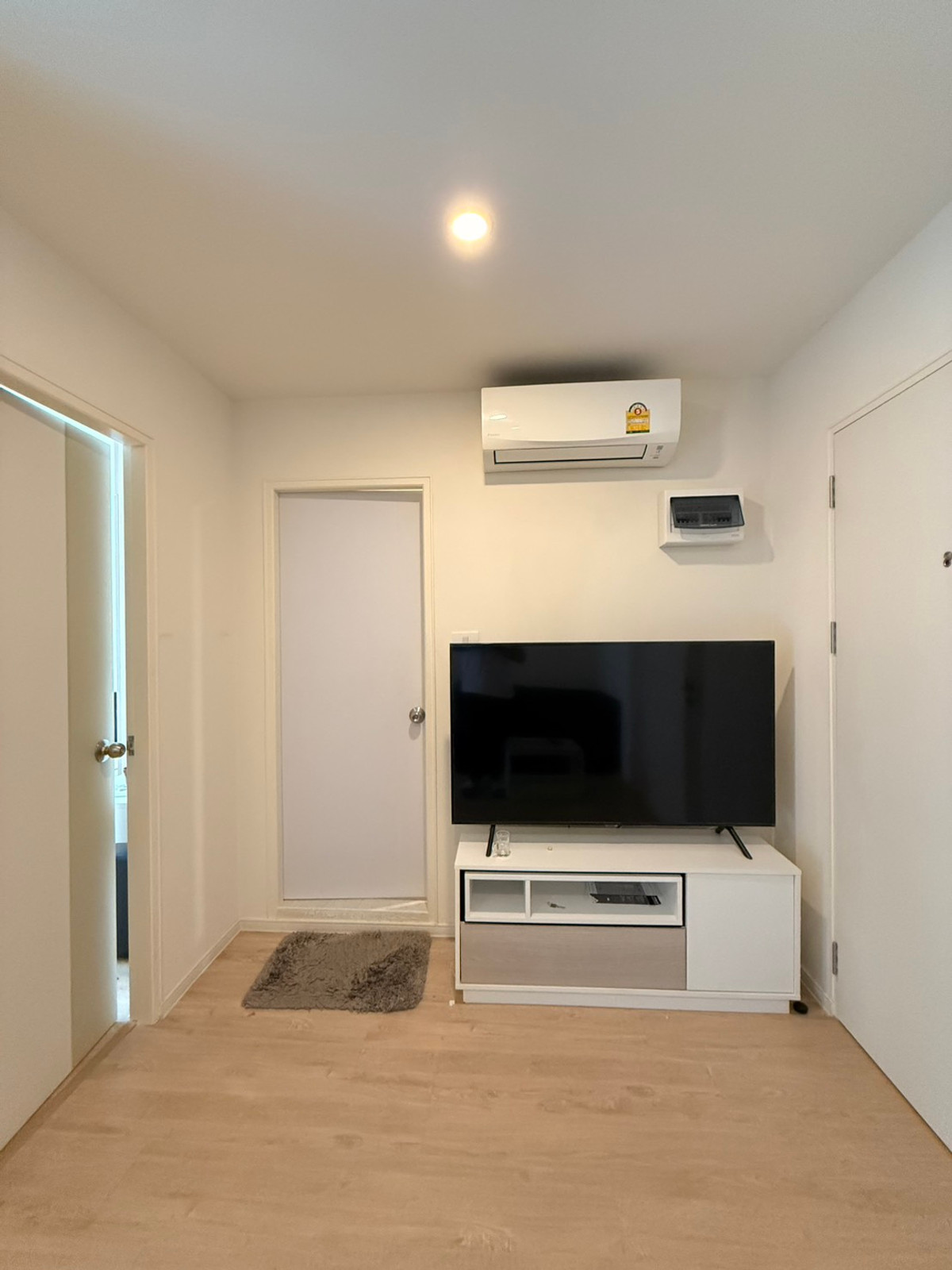 ให้เช่าคอนโดลาดกระบัง สุวรรณภูมิ : ให้เช่า I Condo Green Space ลาดกระบัง ห้องสวย พร้อมเครื่องใช้ไฟฟ้าเฟอร์นิเจอร์ครบ