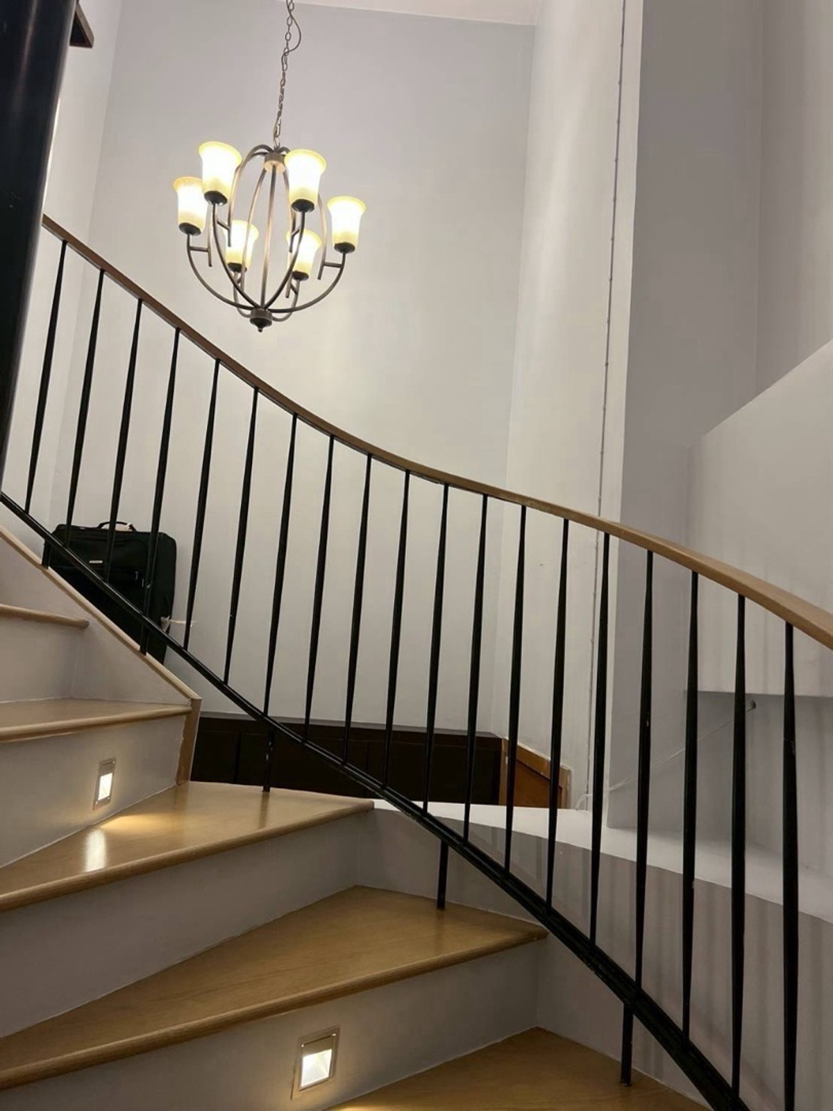 ให้เช่าคอนโดสาทร นราธิวาส : ให้เช่า The Empire Place ☎️ 0912322009