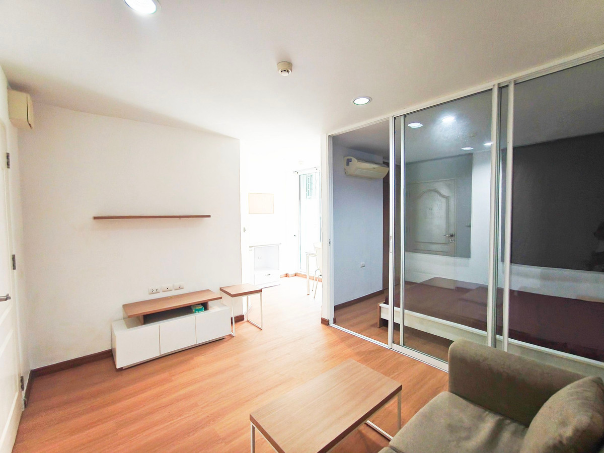 For SaleCondoMahachai Samut Sakhon : Condo for sale below appraised value  Tulip Square Om Noi Project