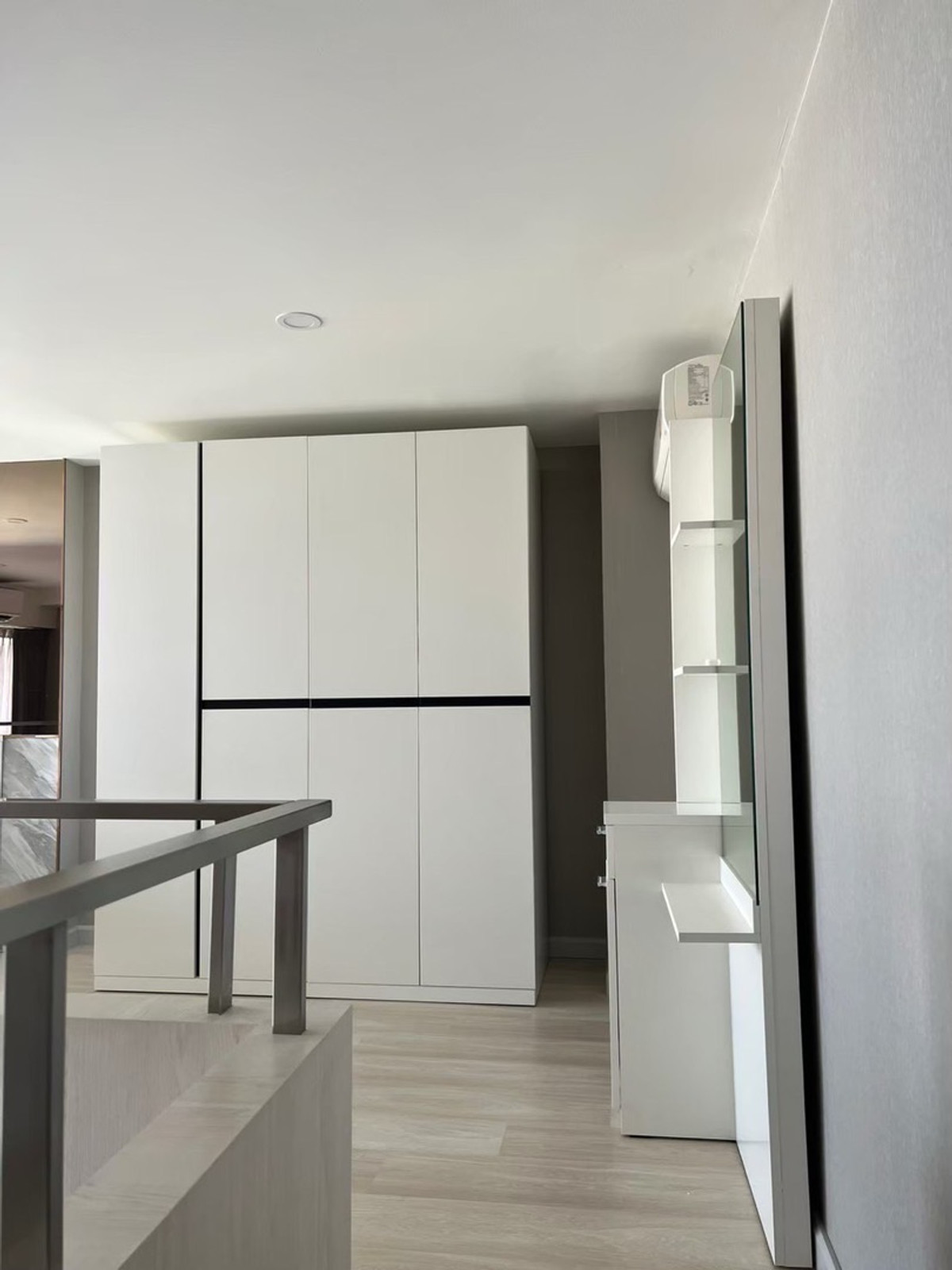 For RentCondoSathorn, Narathiwat : For rent: Knightsbridge Prime Sathorn, ready to move in at the beginning of April.