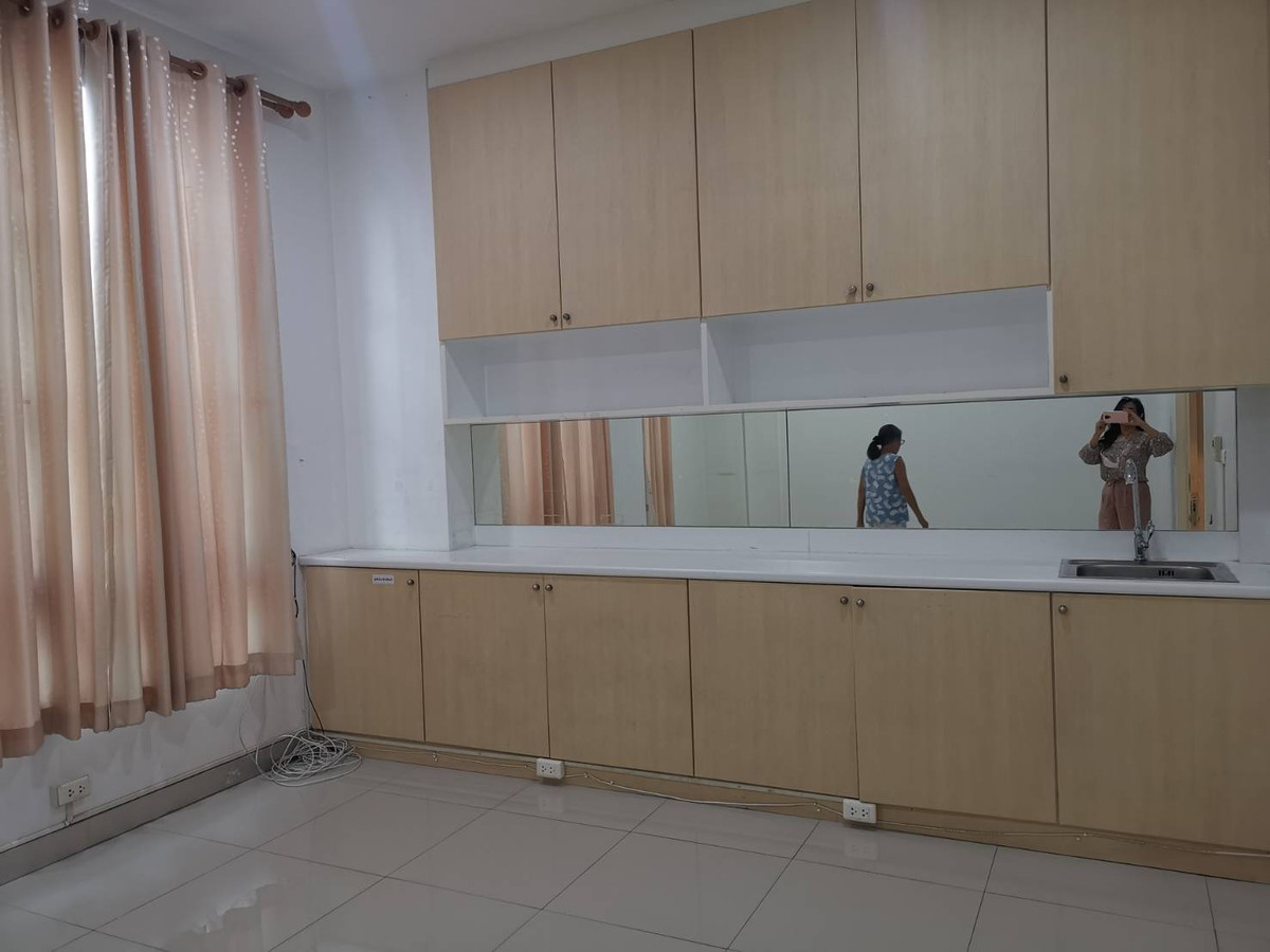 ให้เช่าทาวน์โฮมโชคชัย4 ลาดพร้าว71 : ให้เช่าโฮมออฟฟิศ ม.บ้านกลางเมือง เออร์บาเนี่ยน ลาดพร้าว – วังหิน ใจกลางลาดพร้าว เชื่อมต่อเมือง ใน 5 นาที คุณบี โทร 064-146-6445 (R005 AGBE)