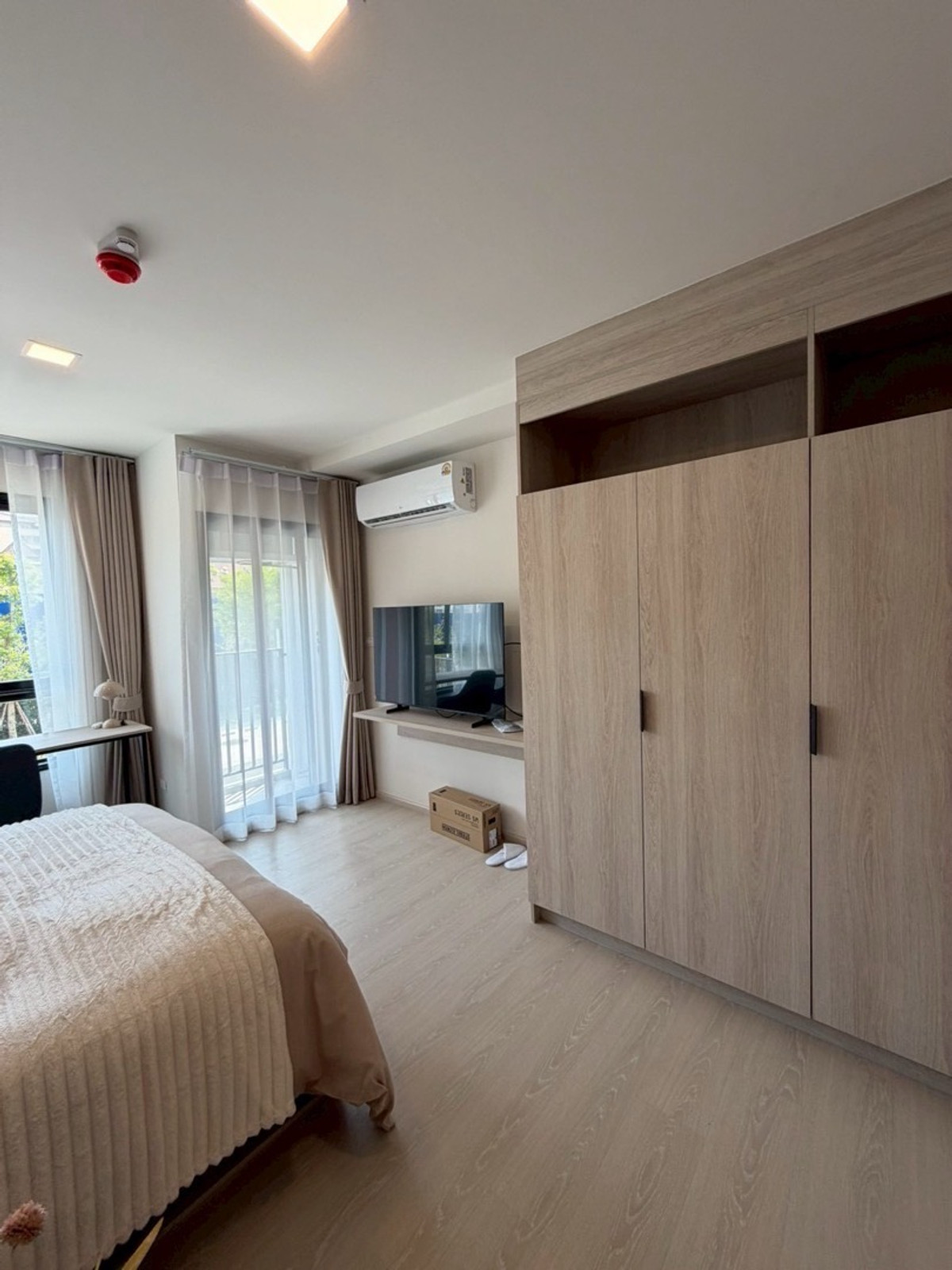 For SaleCondoPathum Thani,Rangsit, Thammasat : 🏢 dcondo Vivid Rangsit suitable for both living and investing, renting out. 📍Studio size 25.24 sq m. 🛋 Fully decorated, move in immediately.