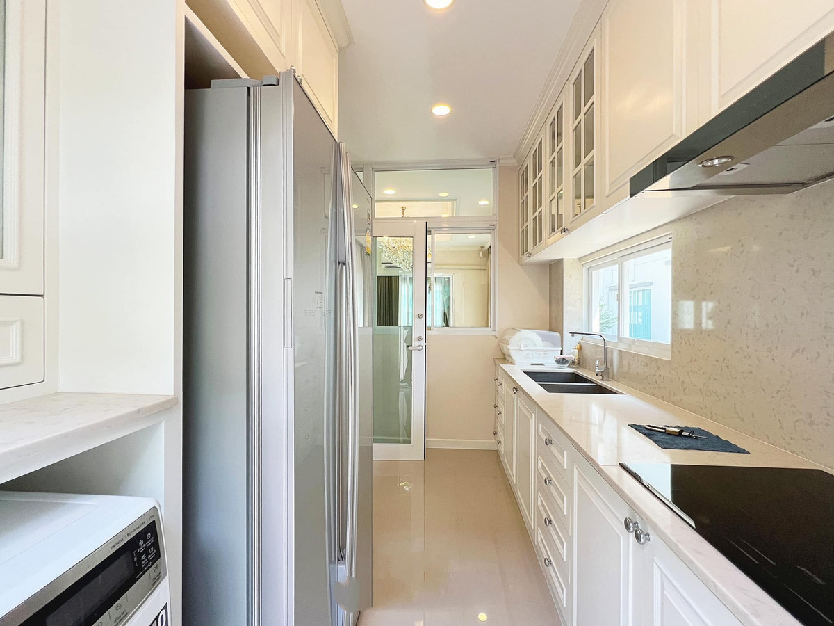 ขายบ้านพระราม 5 ราชพฤกษ์ บางกรวย : บ้านเดี่ยว คาซ่า พรีเมี่ยม ราชพฤกษ์-แจ้งวัฒนะ 55.6 ตร.ว. 3 นอน 3 น้ำ ตกแต่งพร้อมเข้าอยู่ ขายต่ำกว่าทุนที่ซื้อมา!!