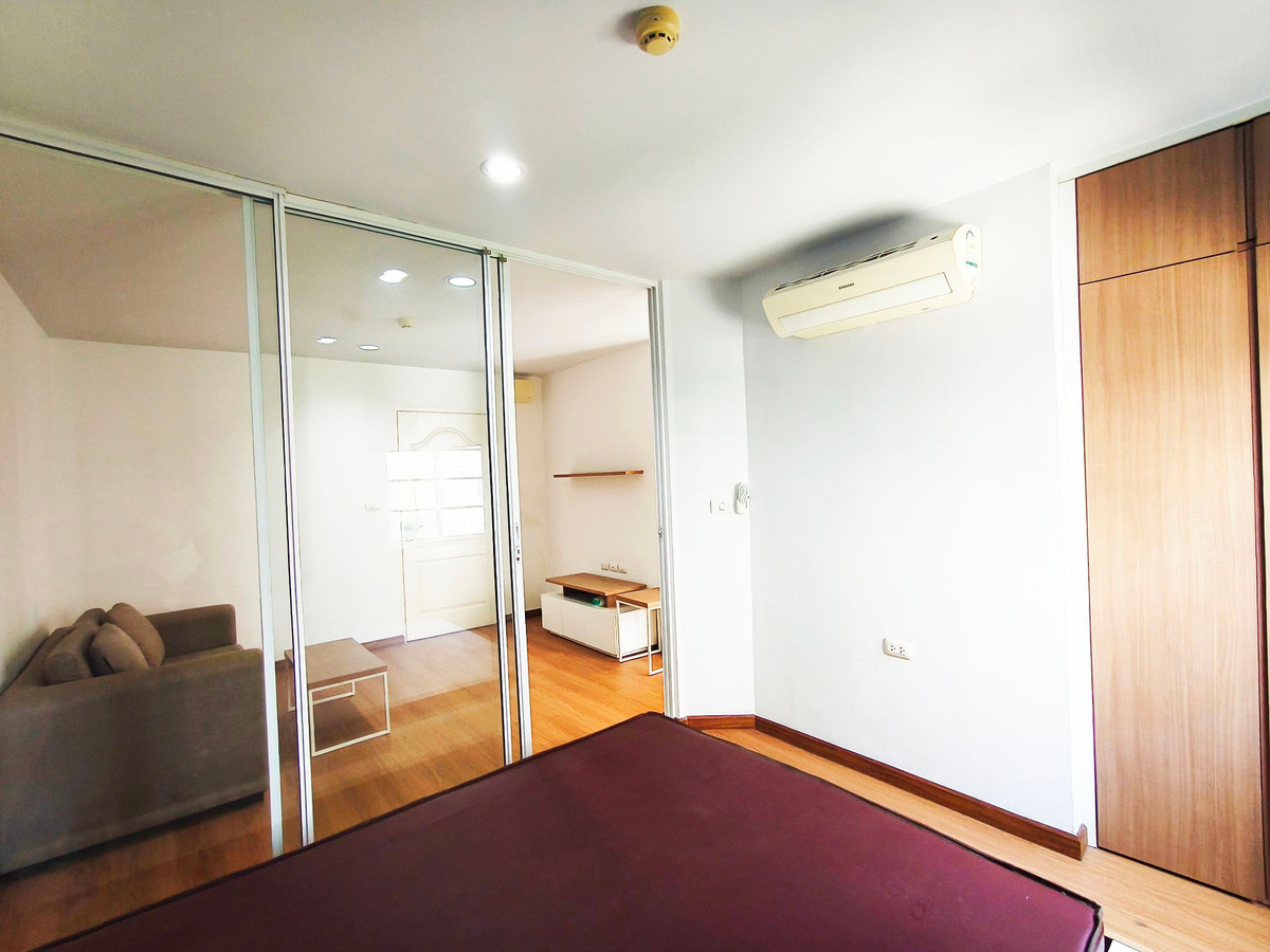 For SaleCondoMahachai Samut Sakhon : Condo for sale below appraised value  Tulip Square Om Noi Project