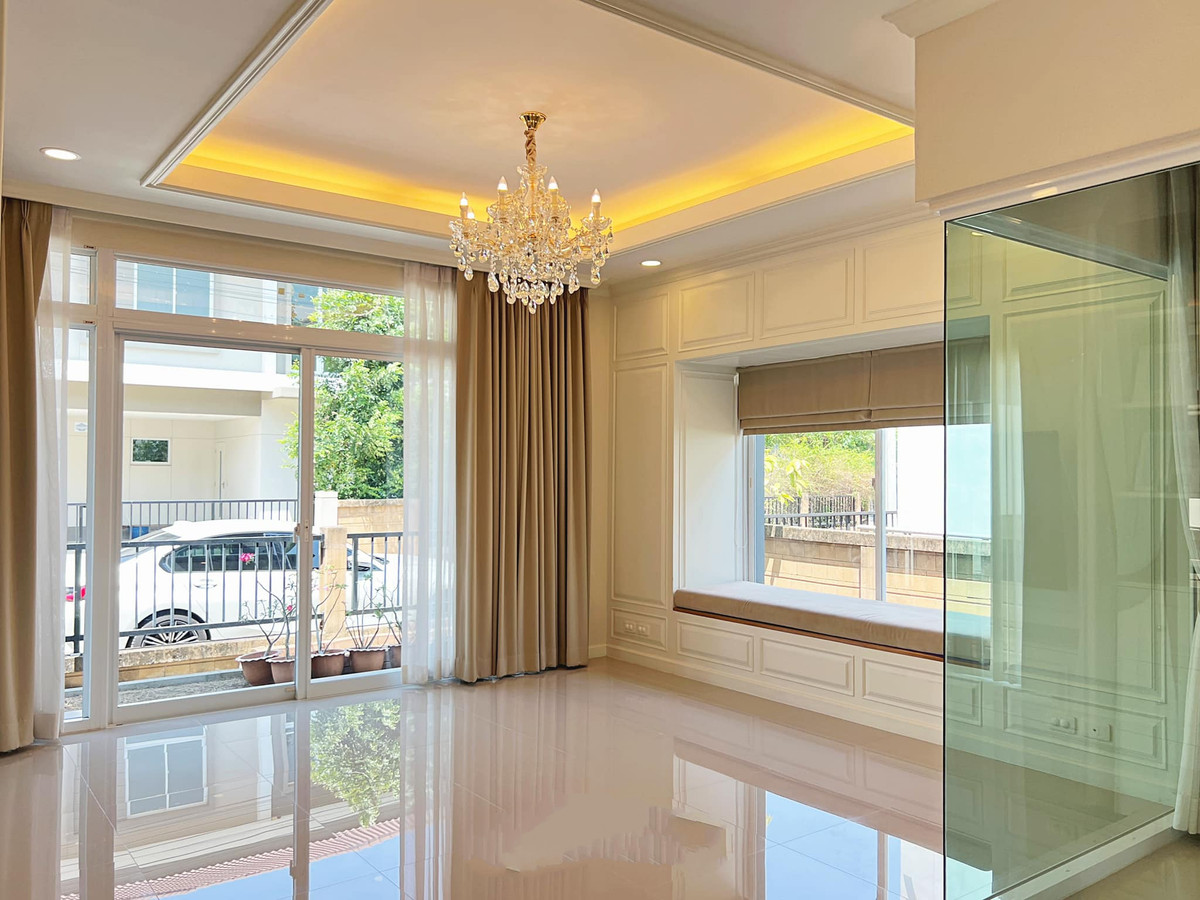 ขายบ้านพระราม 5 ราชพฤกษ์ บางกรวย : บ้านเดี่ยว คาซ่า พรีเมี่ยม ราชพฤกษ์-แจ้งวัฒนะ 55.6 ตร.ว. 3 นอน 3 น้ำ ตกแต่งพร้อมเข้าอยู่ ขายต่ำกว่าทุนที่ซื้อมา!!