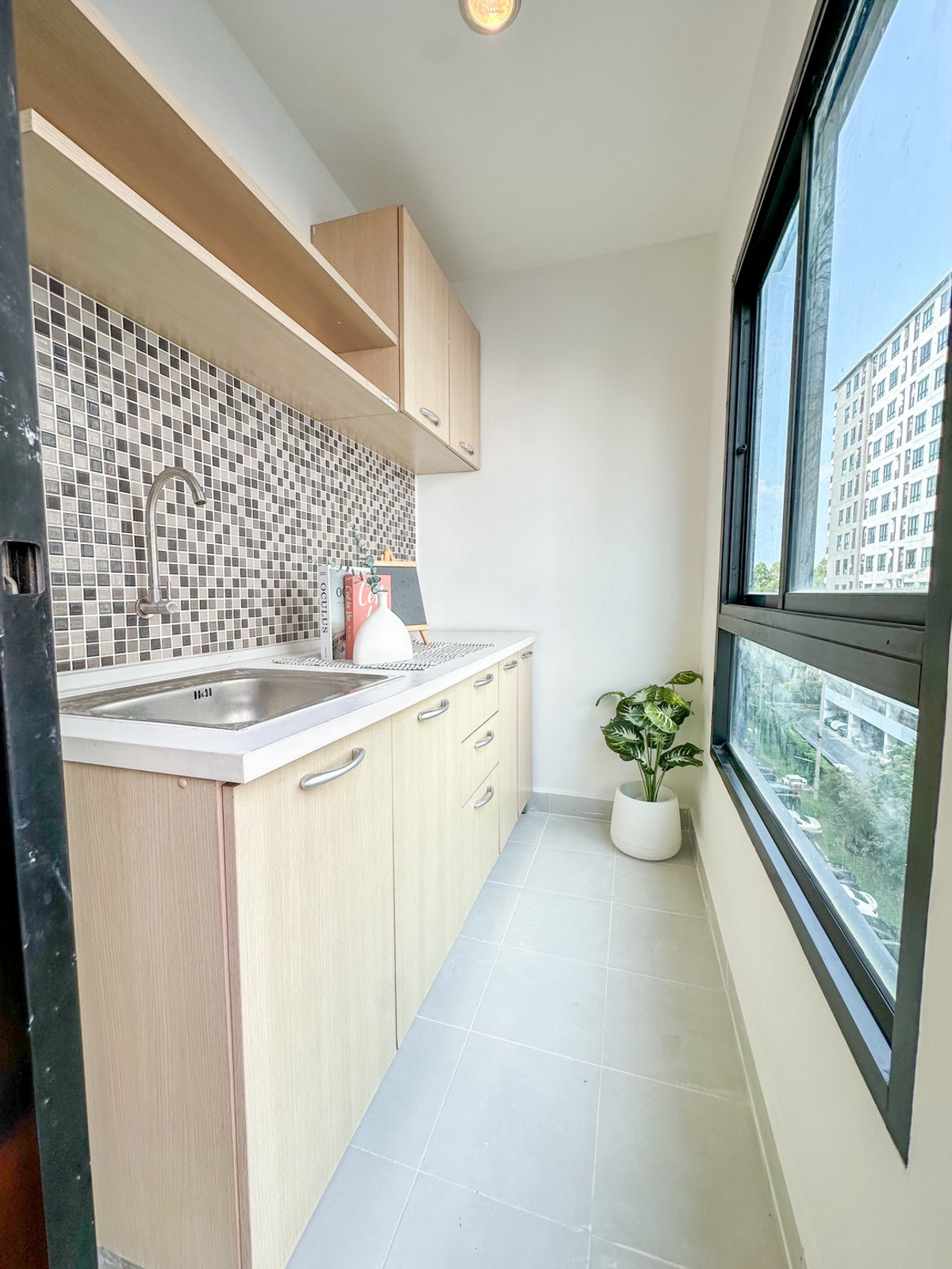 For SaleCondoVipawadee, Don Mueang, Lak Si : 🔥 Ready to move in! Condo for sale Regent Home 15 Chaengwattana 🏢 6th floor, fully furnished, new furniture, good price!!