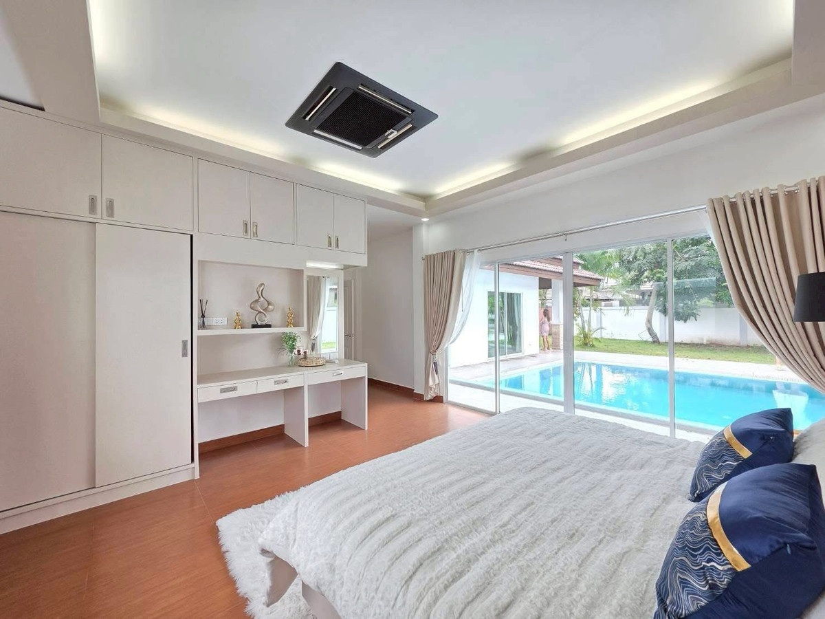 ขายพัทยา บางแสน ชลบุรี สัตหีบ : ขายพูลวิลล่าห้วยใหญ่ มีทั้งหมด 15 หลัง