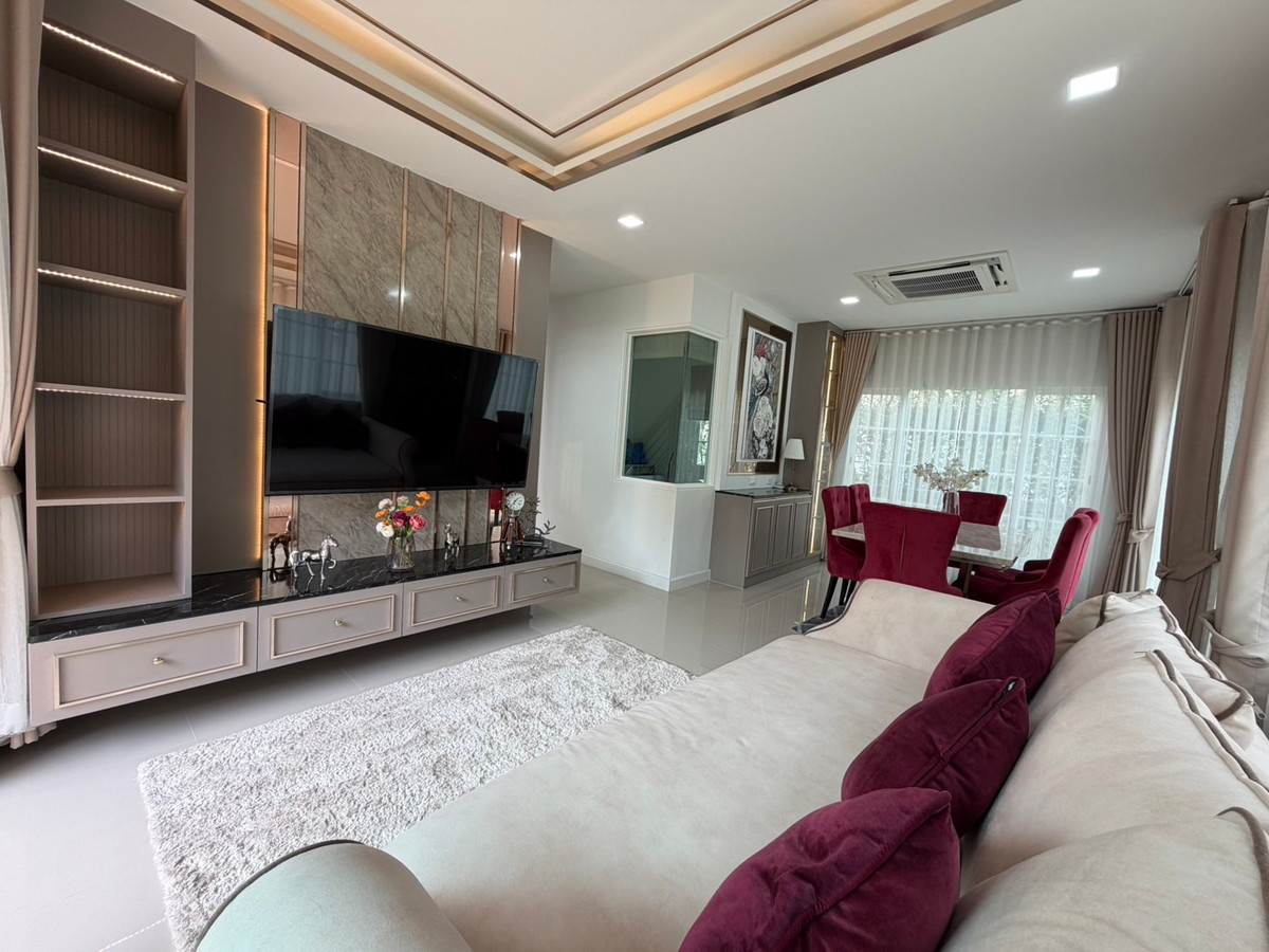 For RentHouseLadkrabang, Suwannaphum Airport : Single house for rent, Golden Neo Bangna-Suan Luang, fully built-in, near Mega Bangna and Suan Luang Rama 9.