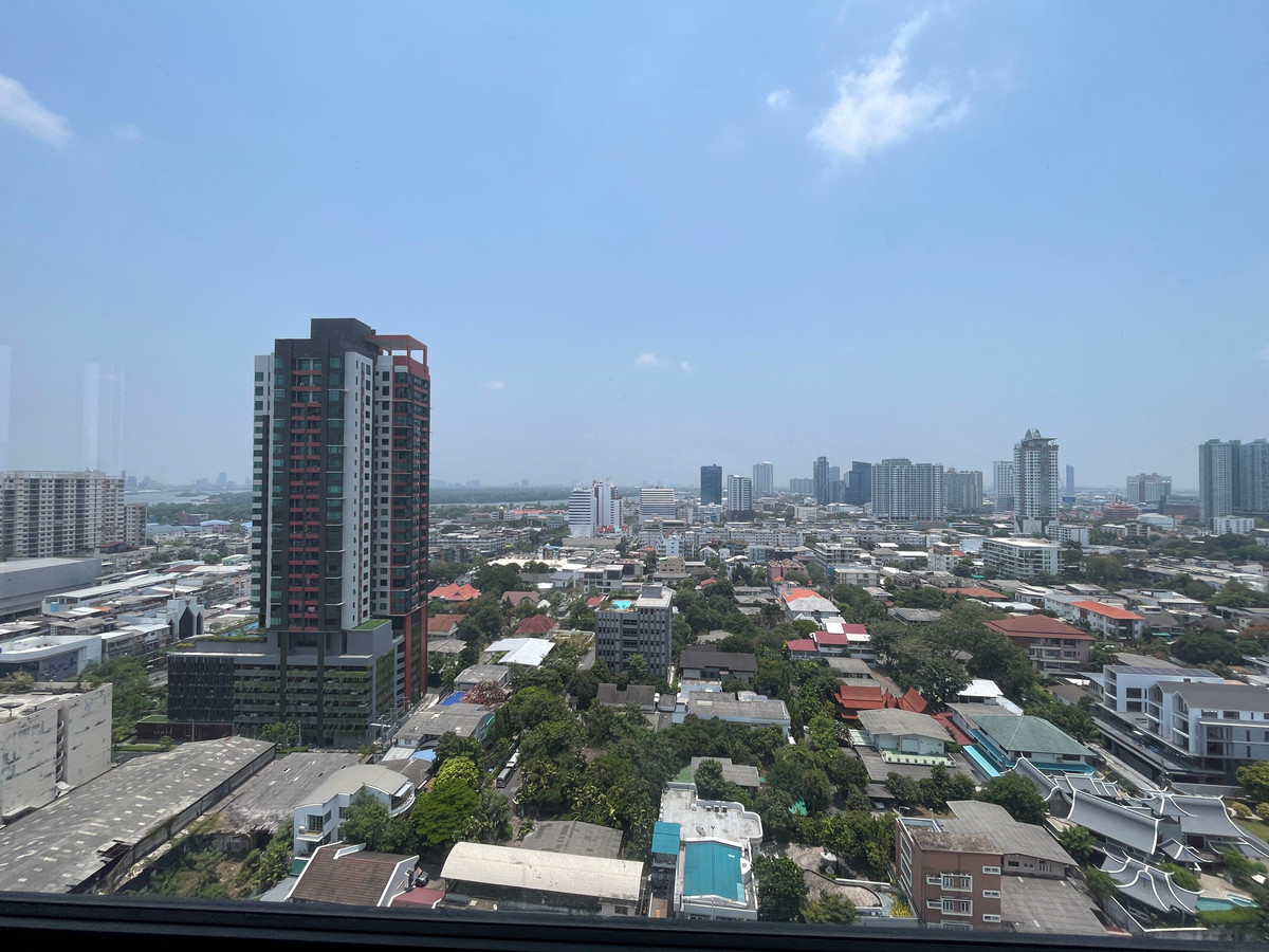 For SaleCondoSathorn, Narathiwat : [RARE UNIT] The Issara Sathorn 1BR Plus, 20th floor, north view, Market Place & Yen Akat @Chan-Sathorn Road Great value functions, 1 bedroom + 1 multi-purpose room, area 37.17 sq m, good high floor. Open city view on Nang Linchi-Rama 4 side.