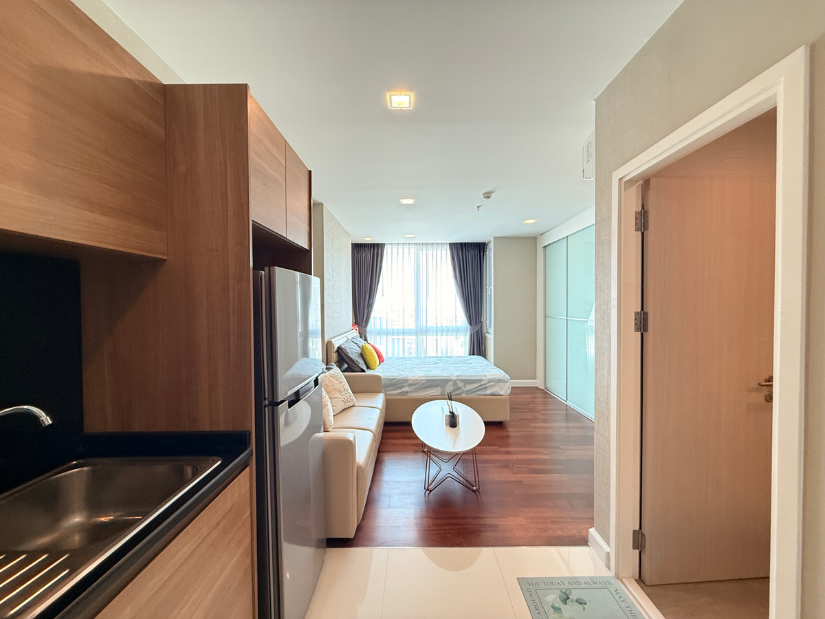 For RentCondoSamut Prakan,Samrong : For Rent: The Metropolis Samrong Interchange Condominium Closed to BTS Samrong