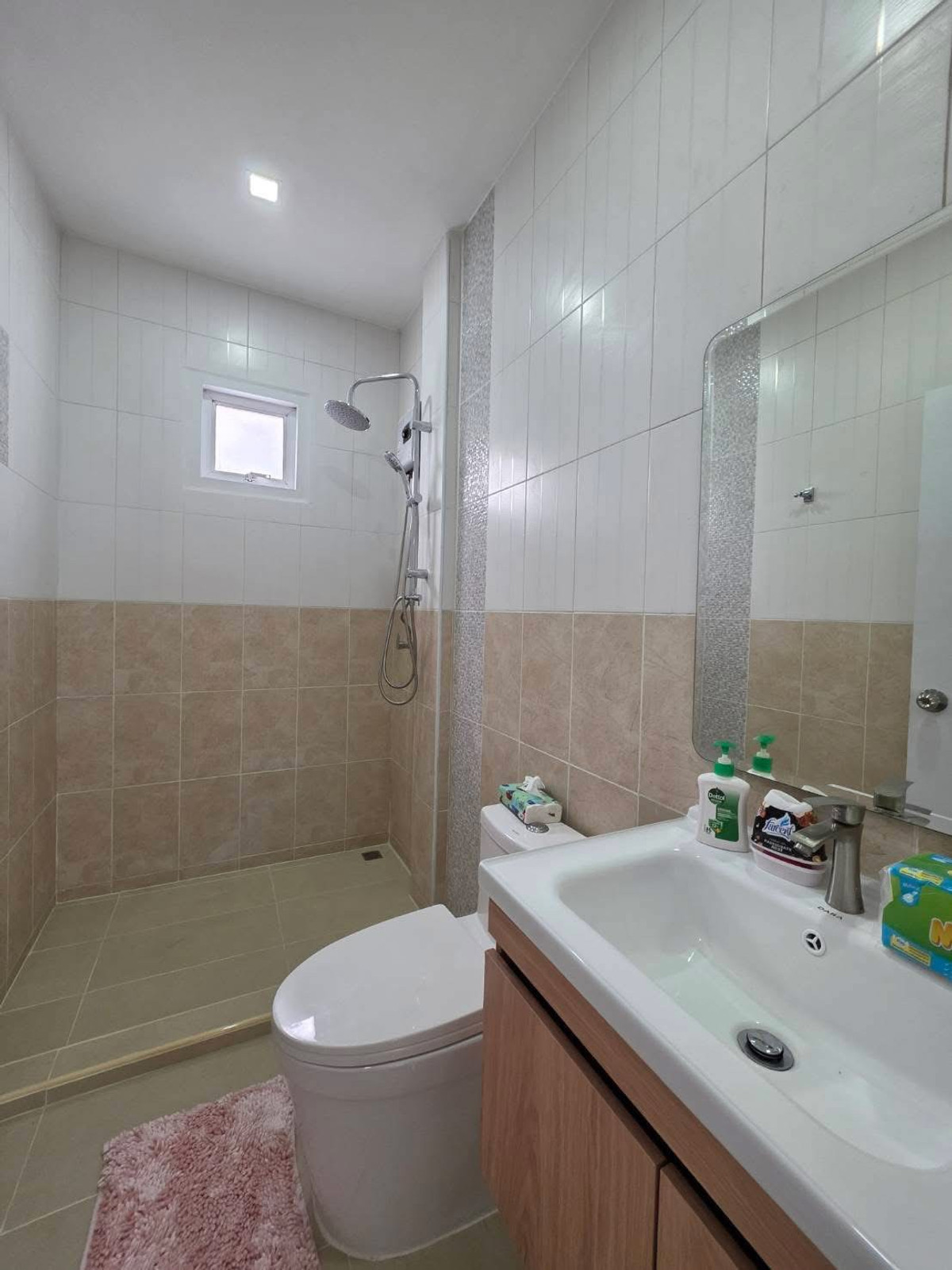 ขายพัทยา บางแสน ชลบุรี สัตหีบ : ขายพูลวิลล่าห้วยใหญ่ มีทั้งหมด 15 หลัง