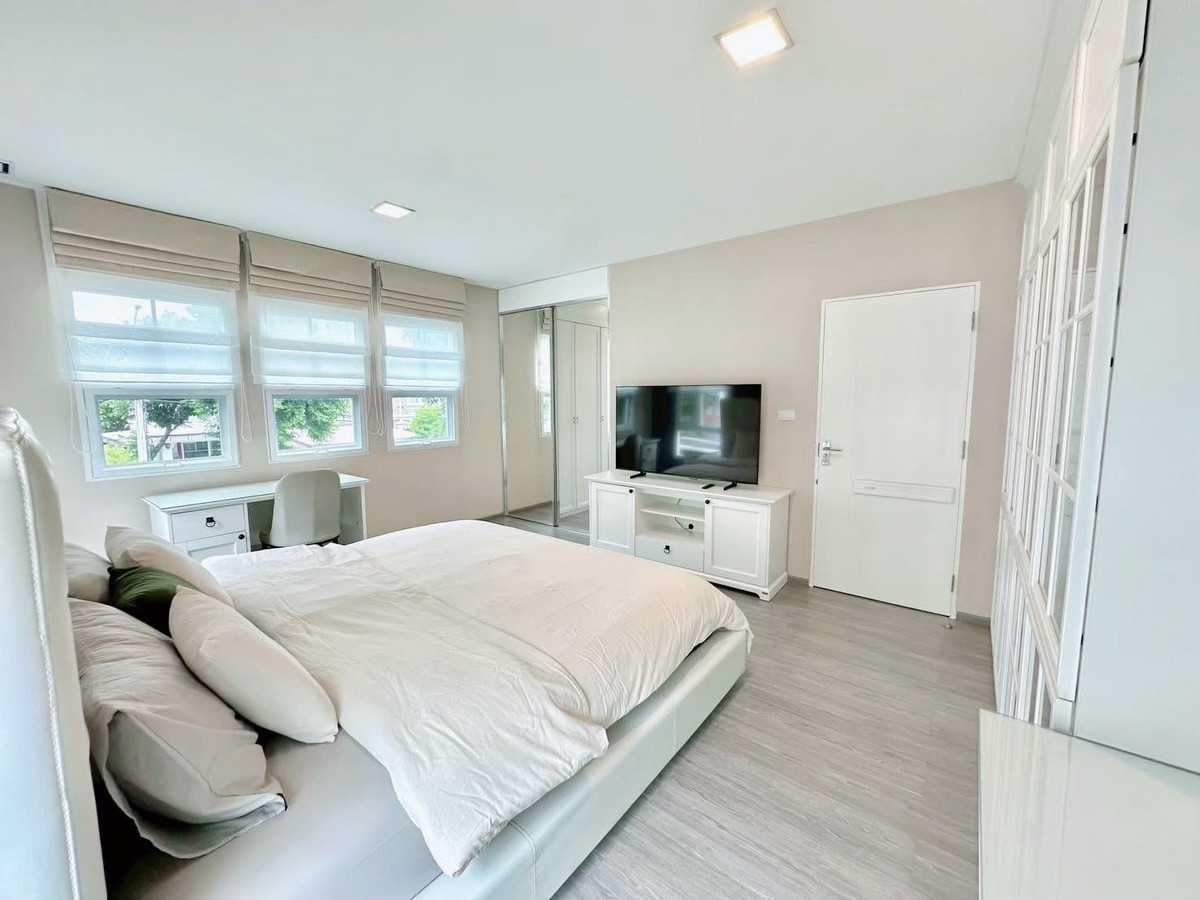 For RentHouseBangna, Bearing, Lasalle : Single house for rent, Chaiyaphruek Bangna KM.7, fully furnished, near Mega Bangna, only 600 m.