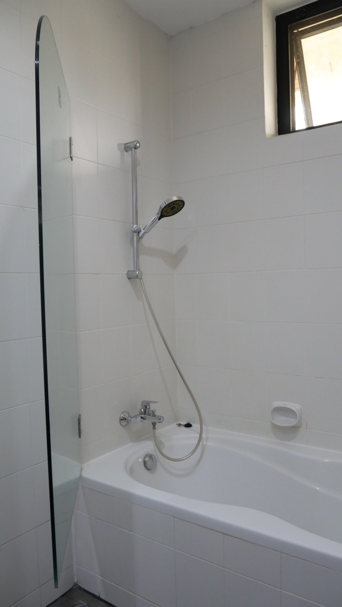 For RentHouseOnnut, Udomsuk : Single house for rent in Pridi area with swimming pool. Move in immediately, fully furnished, near St Andrews International School Bangkok 🏫