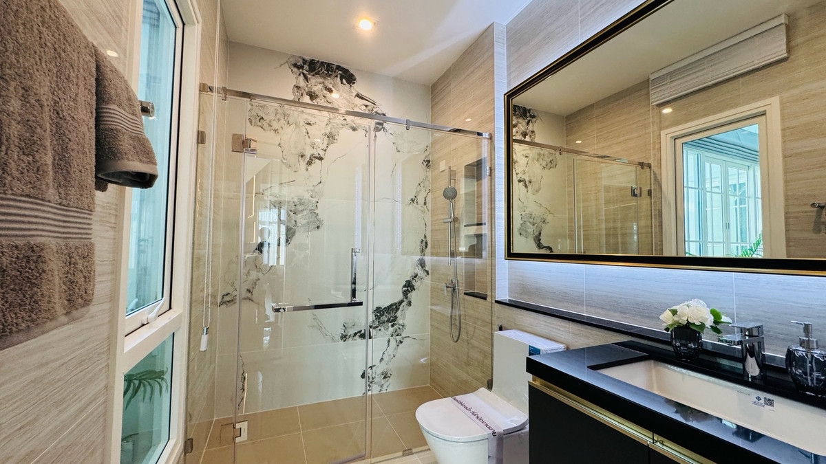 ขายบ้านพระราม 5 ราชพฤกษ์ บางกรวย : ขาย📍คฤหาสน์หรูใหม่ ริมแม่น้ำ 95 ลบ. หน้าคลับเฮาส์ The Grand Riverfront ราชพฤกษ์ - พระราม 5  โครงการเดียวรับรางวัลมาตรฐานโลก LEED Gold 2024