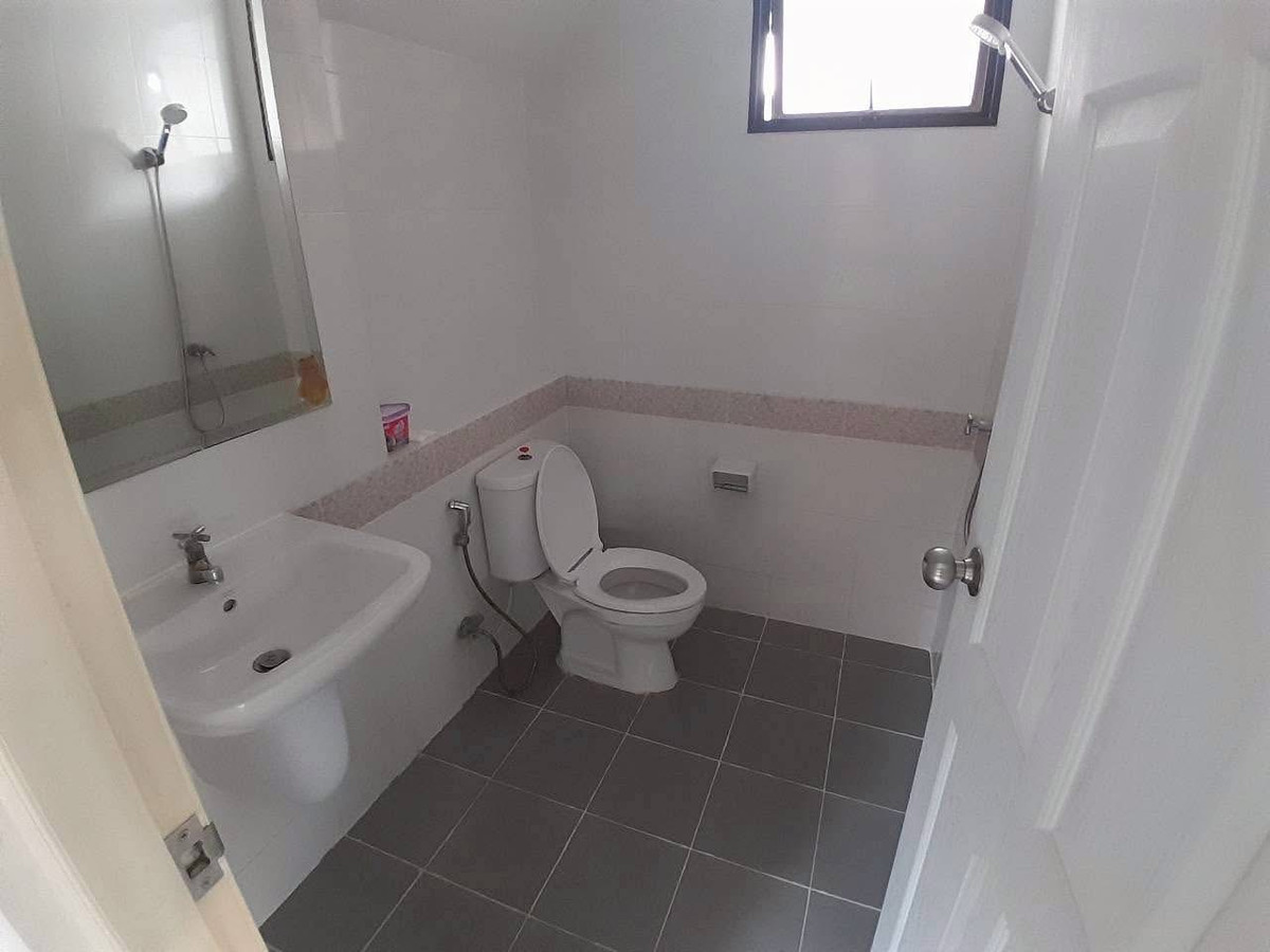 For RentHouseNonthaburi, Bang Yai, Bangbuathong : Twin house for rent Centro Westgate Village, near Jazz Green Village, Bang Bua Thong and Central Westgate.