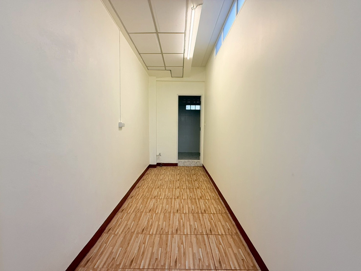 ให้เช่าโฮมออฟฟิศสาทร นราธิวาส : 🌁🎊 ให้เช่าโฮมออฟฟิศ สูง 5 ชั้น หมู่บ้านเซ็นต์หลุยส์ เซ็นเตอร์ ทำเลทองย่านสาทร เดินทางง่าย