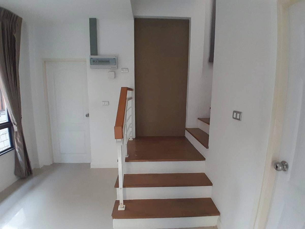 For RentHouseNonthaburi, Bang Yai, Bangbuathong : Twin house for rent Centro Westgate Village, near Jazz Green Village, Bang Bua Thong and Central Westgate.