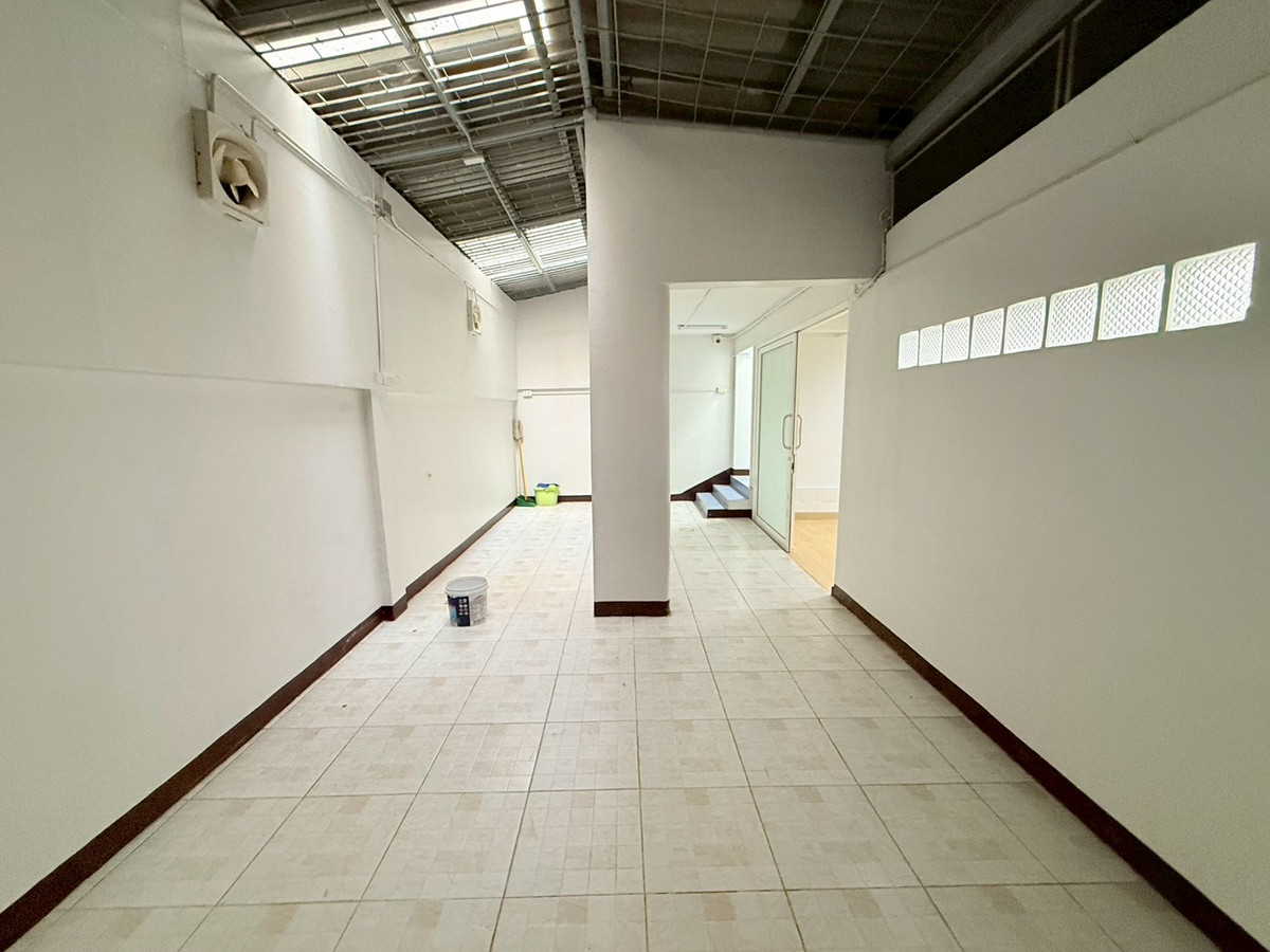 ให้เช่าโฮมออฟฟิศสาทร นราธิวาส : 🌁🎊 ให้เช่าโฮมออฟฟิศ สูง 5 ชั้น หมู่บ้านเซ็นต์หลุยส์ เซ็นเตอร์ ทำเลทองย่านสาทร เดินทางง่าย