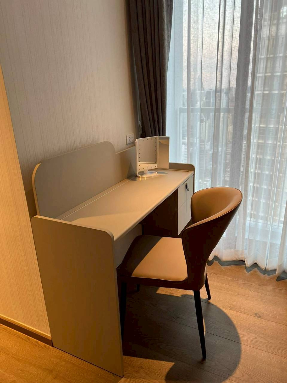 ให้เช่าคอนโดสุขุมวิท อโศก ทองหล่อ : ✅ PGPP155 ✅ Line : @p2nproperty