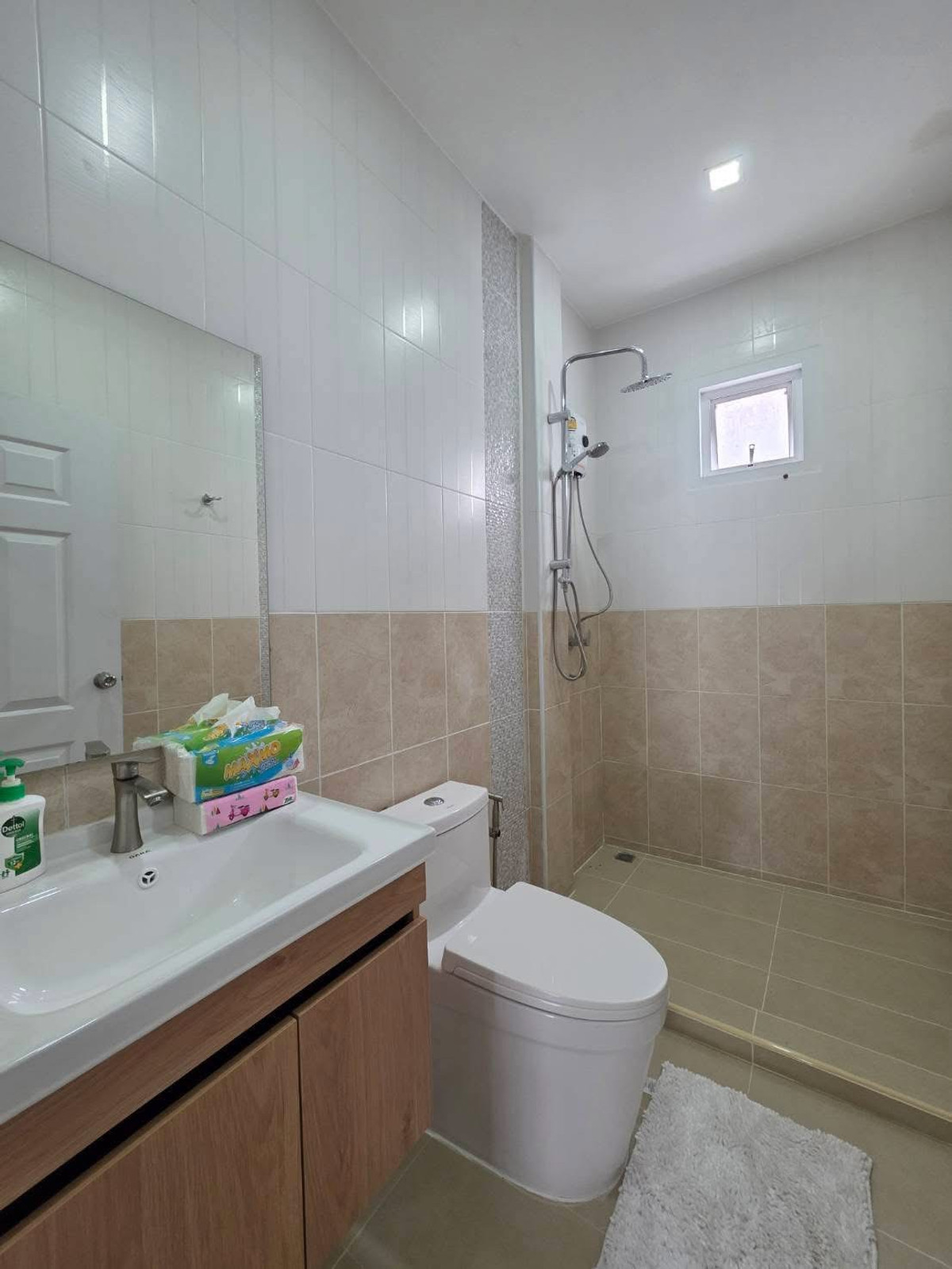 ขายพัทยา บางแสน ชลบุรี สัตหีบ : ขายพูลวิลล่าห้วยใหญ่ มีทั้งหมด 15 หลัง