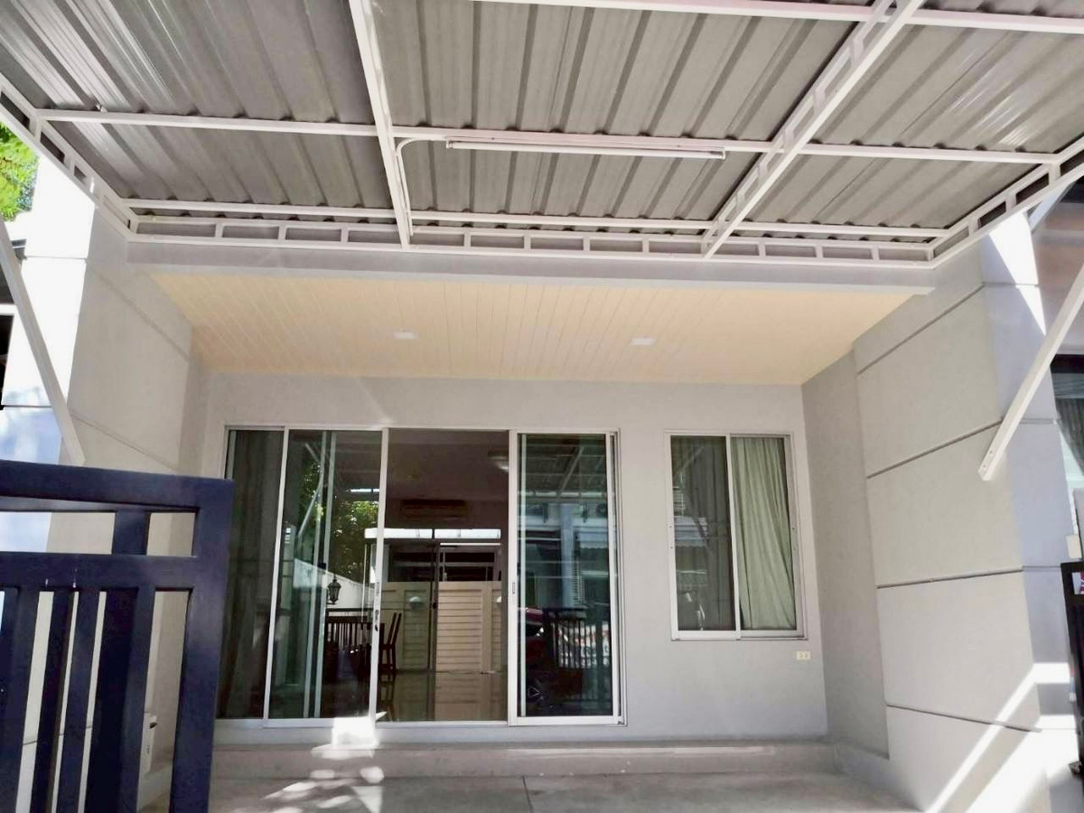 For SaleTownhomePattanakan, Srinakarin : Baan Klang Muang Baan Klang Muang Urbanion Srinakarin / 3 Bedrooms (FOR SALE) GNG038